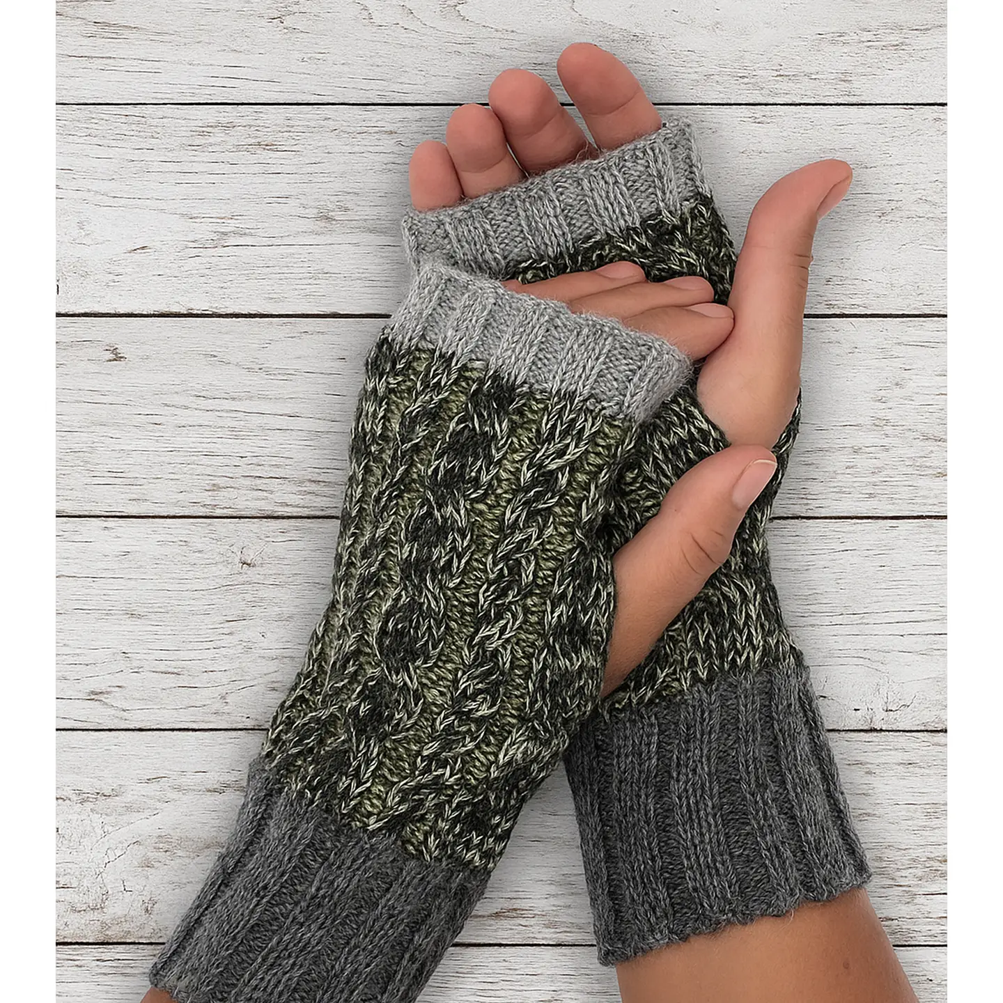 100% Alpaca Gloves - Sage