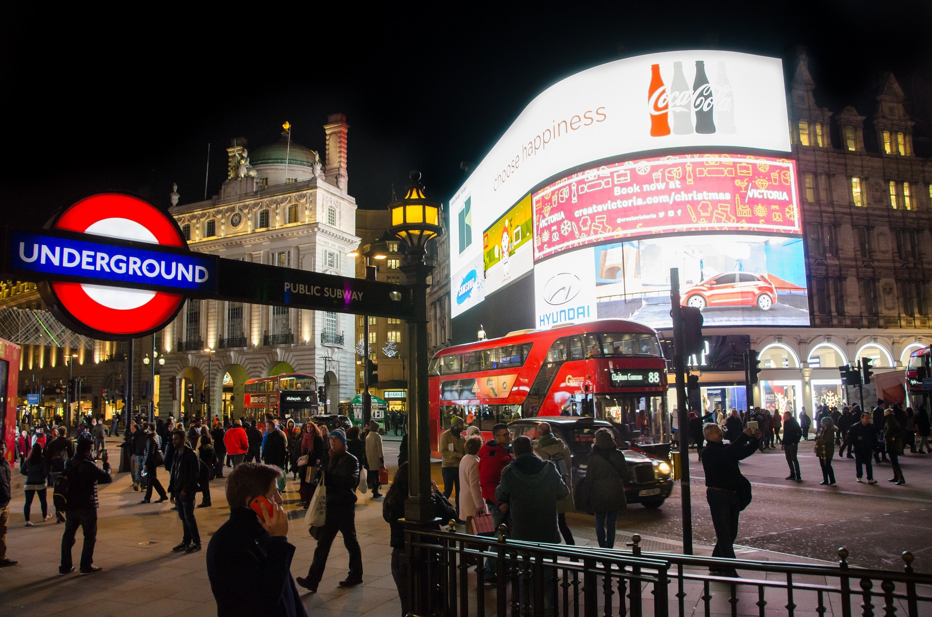 london-1365339_1920.jpg
