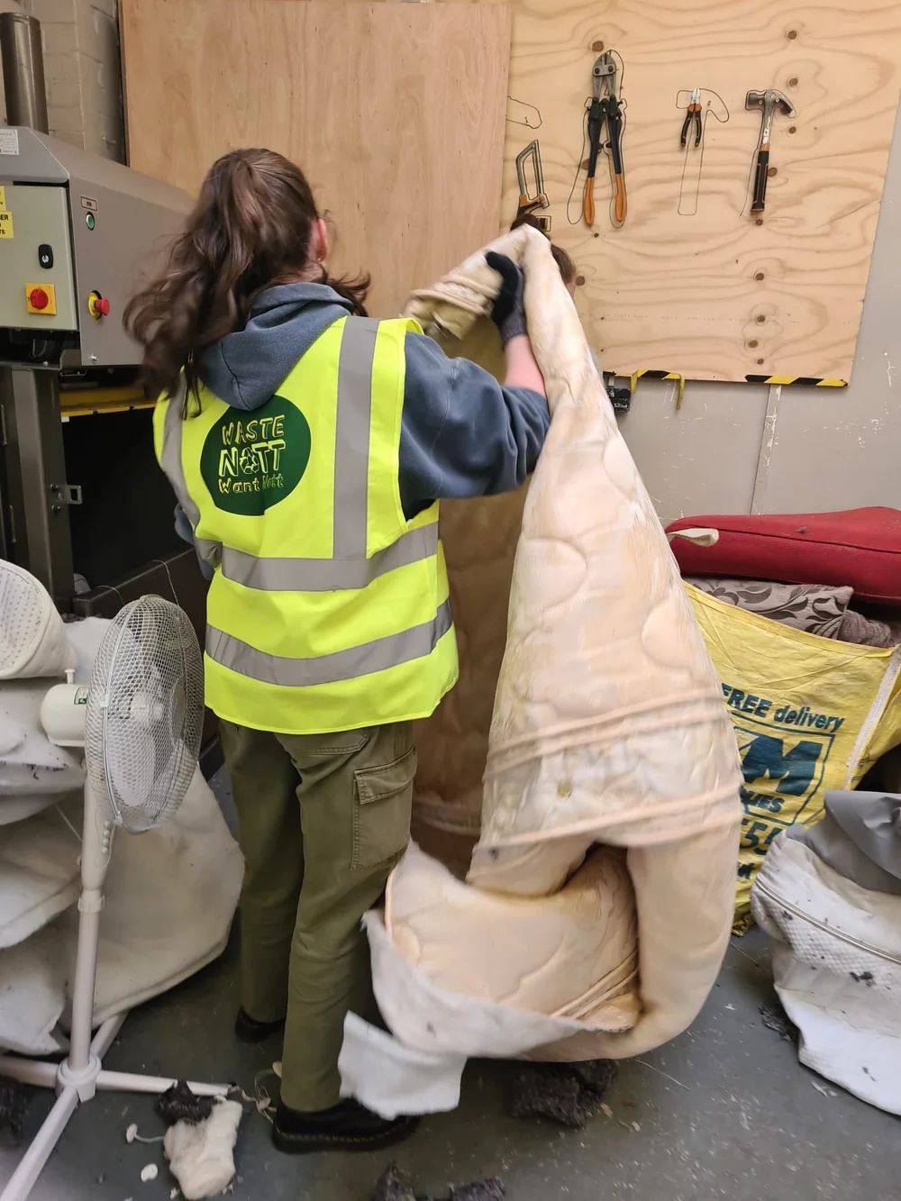 holding mattress cover.jpeg