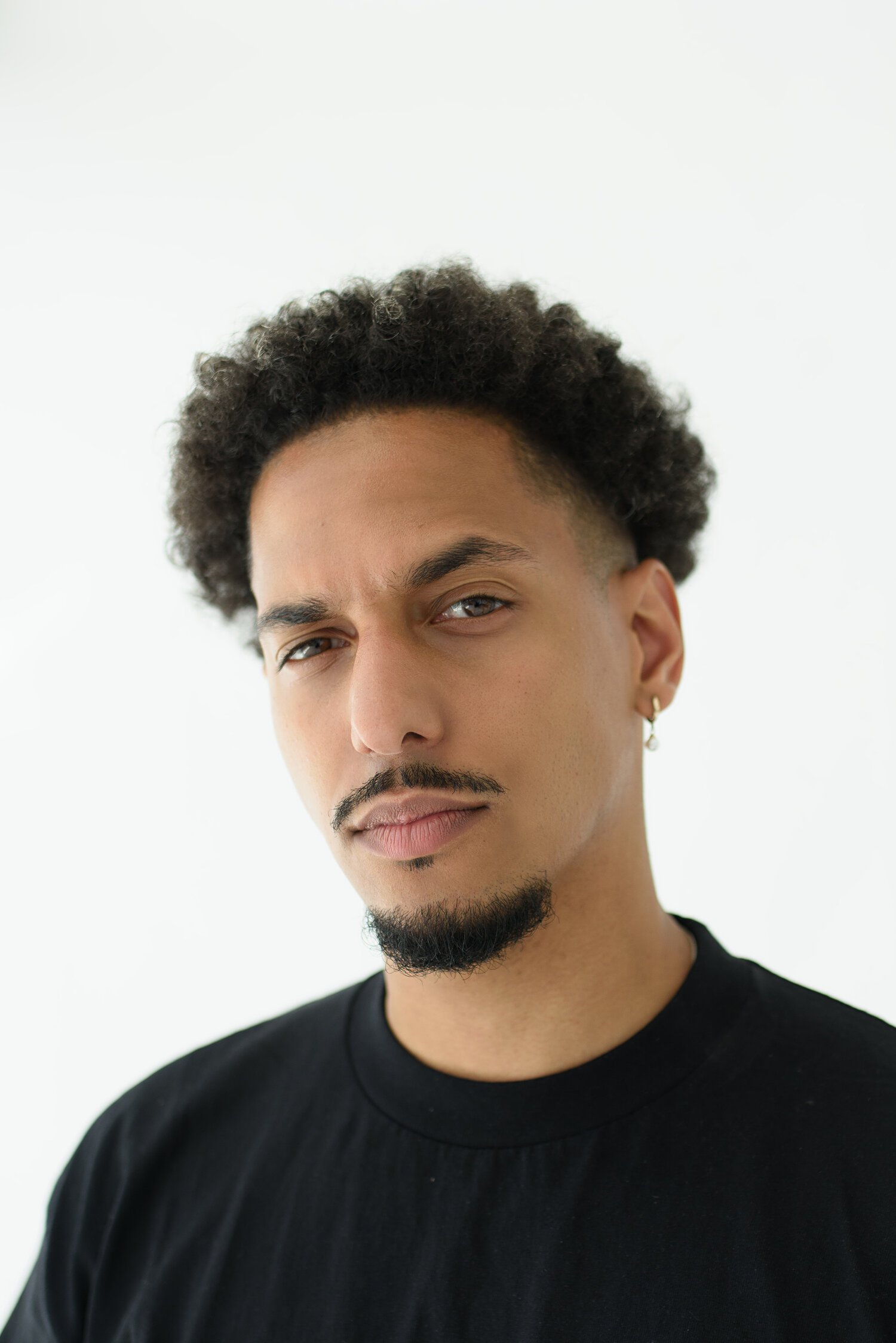 Jay Sentrosi, Actor | Lucinda Leon Management 