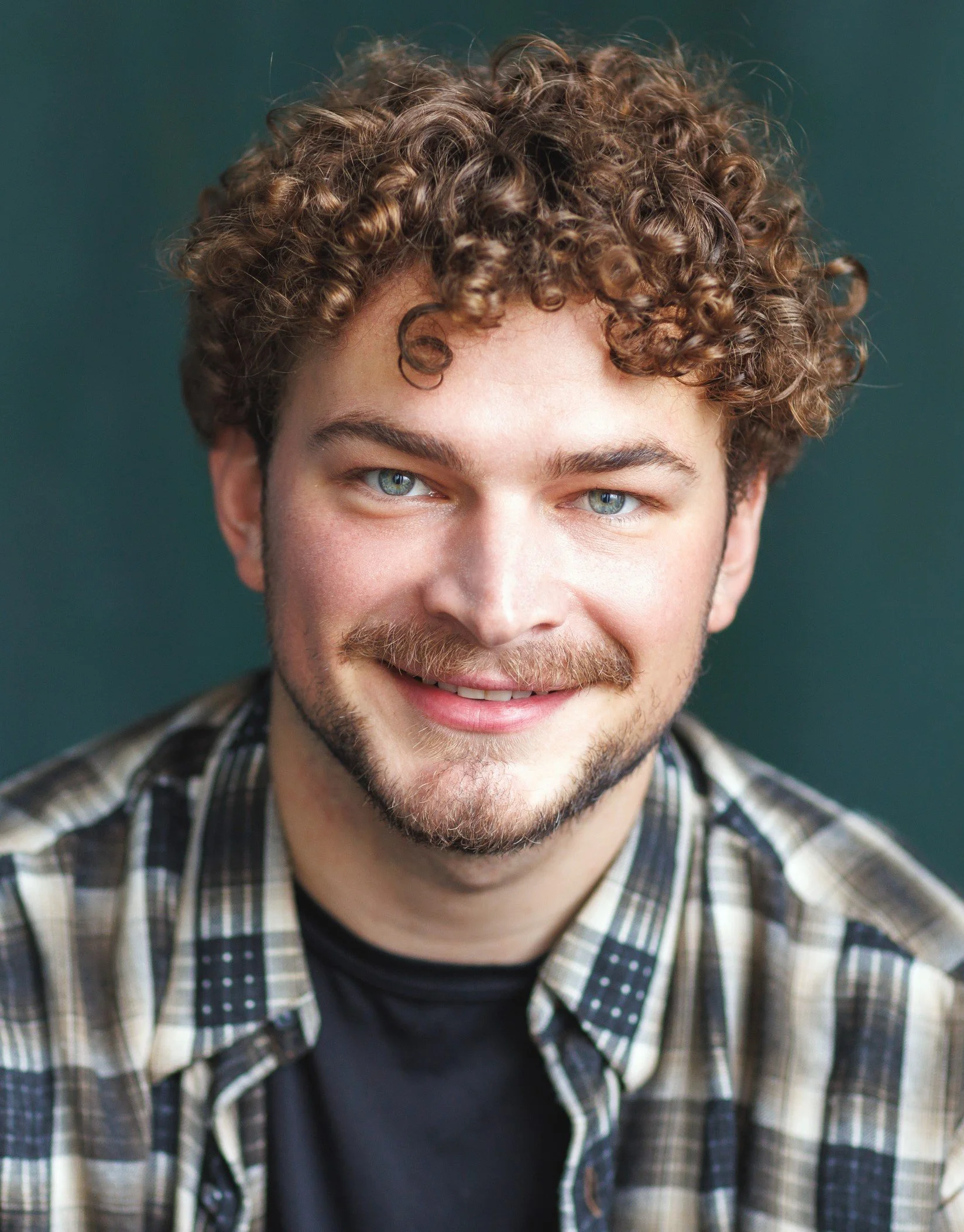 Magnus Curry, Actor | Lucinda Leon Management