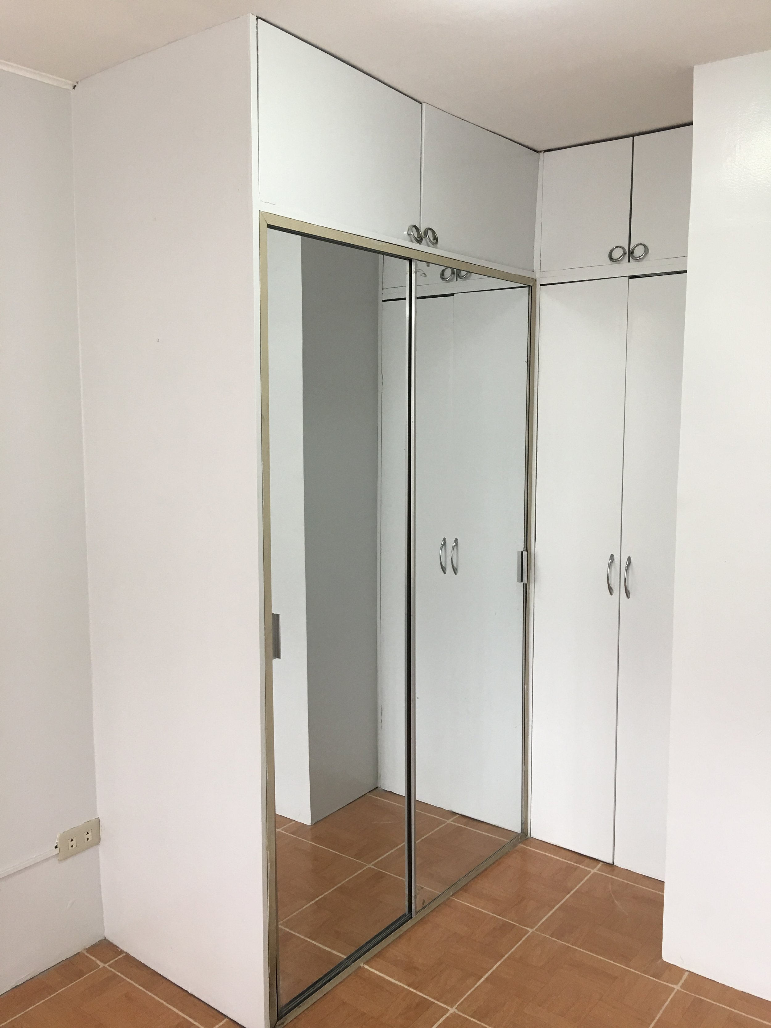 3 - Master_s Wardrobe Cabinet.JPG