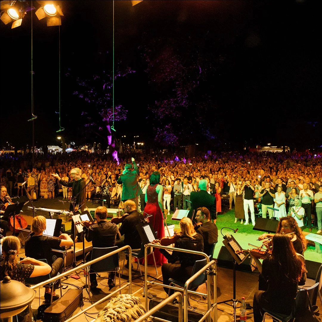 License to Rock - On His Majesty’s Symphonic Service | Lichterfest