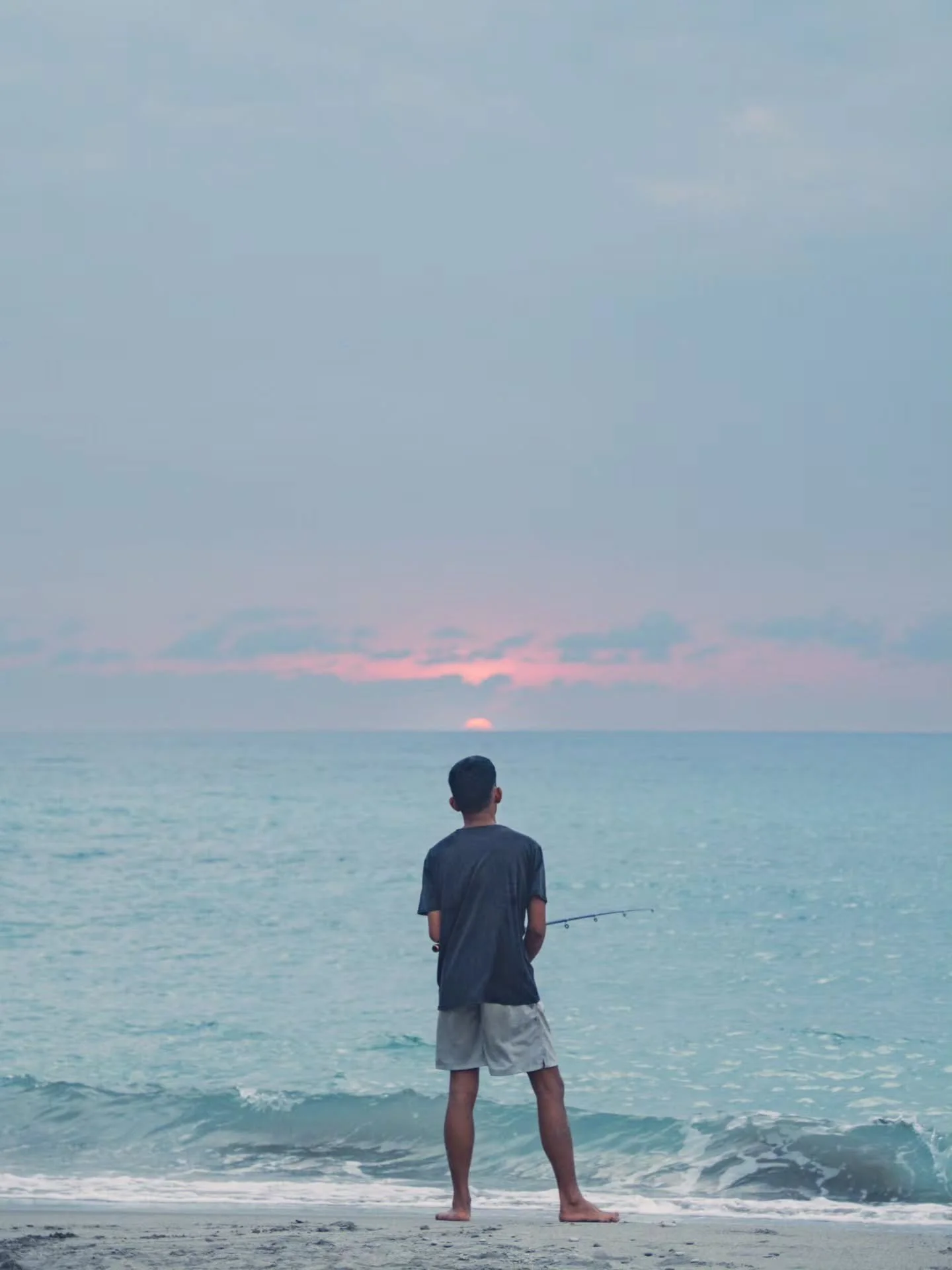 &ldquo;Live in the sunshine, swim the sea, drink the wild air.&rdquo; &ndash;&nbsp;Ralph Waldo Emerson

📍San Felipe, Zambales
━━━━━━⁠
📷⁠&nbsp;#fujifilmxt4
🔘&nbsp;#fujifilm1655
#fujifilm_xseries
━━━━━━
My name is Louis.🤓
I document life as it is ?