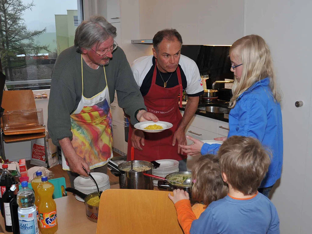 forum-samstagern-einweihungsfest-dorftreff-ludothek-53.jpg