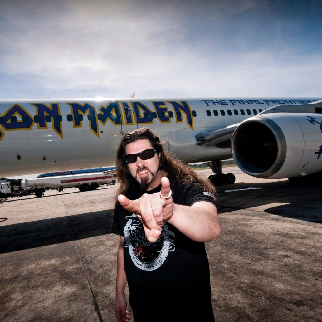 Alexander Milas (Twin V ) : Twin V is a production company with high-profile collaborations including Iron Maiden, Amon Amarth and the European Space Agency. Before setting up Twin V, Alexander Milas was Metal Hammer’s editor-in-chief and executive director of Team Rock (now Louder).