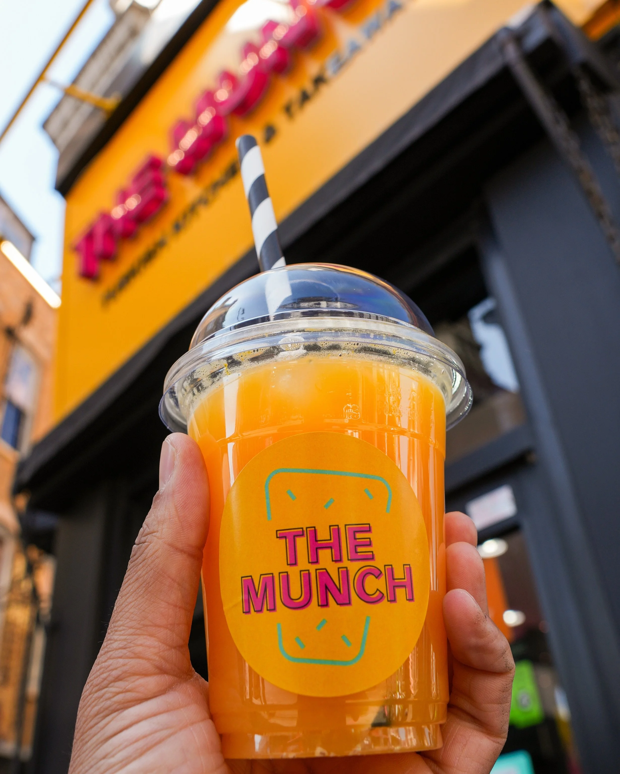 Suns out ☀️Munch out 🍹

Bask in the sun on our benches outside the shopfront in the heart of Shoreditch 👌🏼