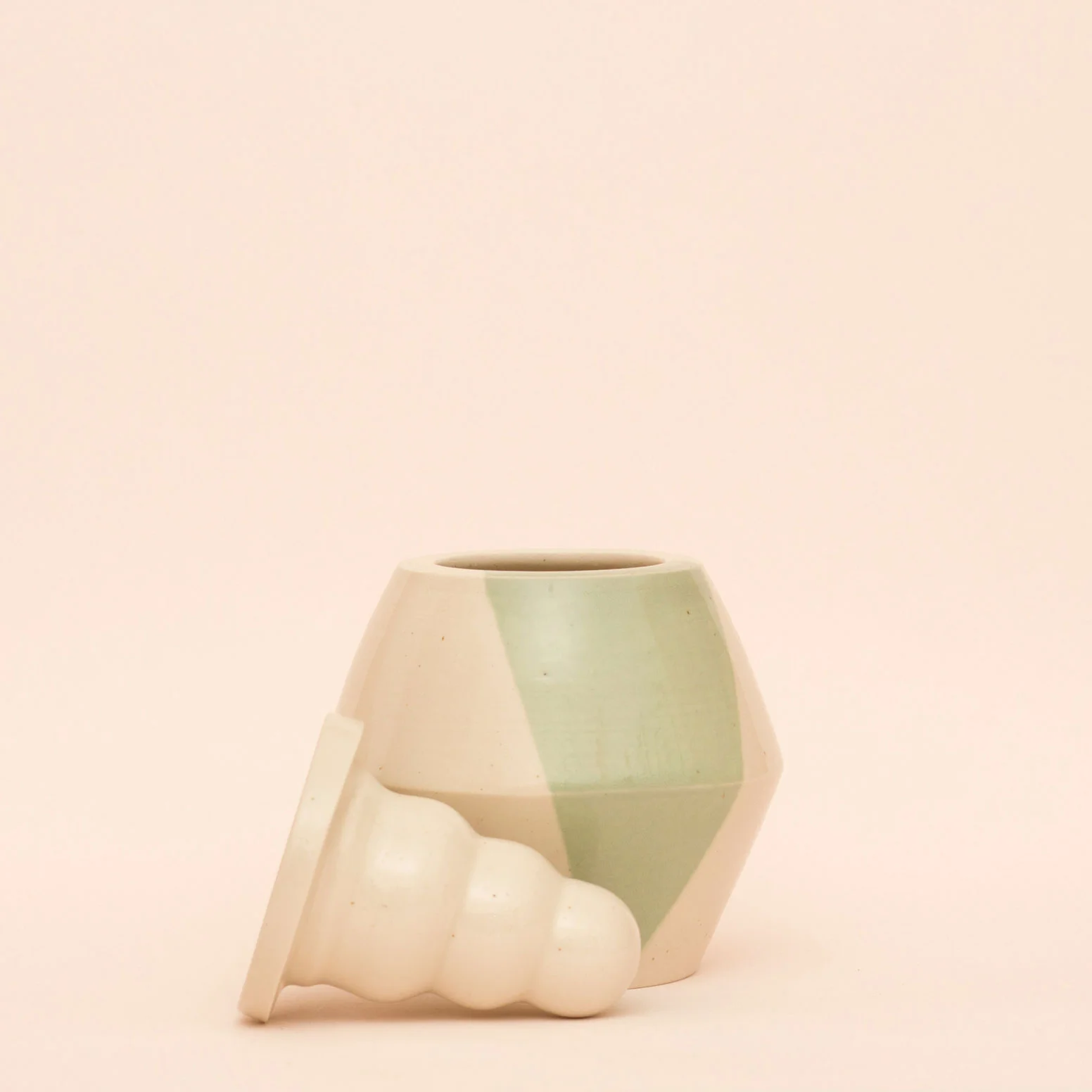 Euforia dildo in a vase Totuma 8 Small Wave