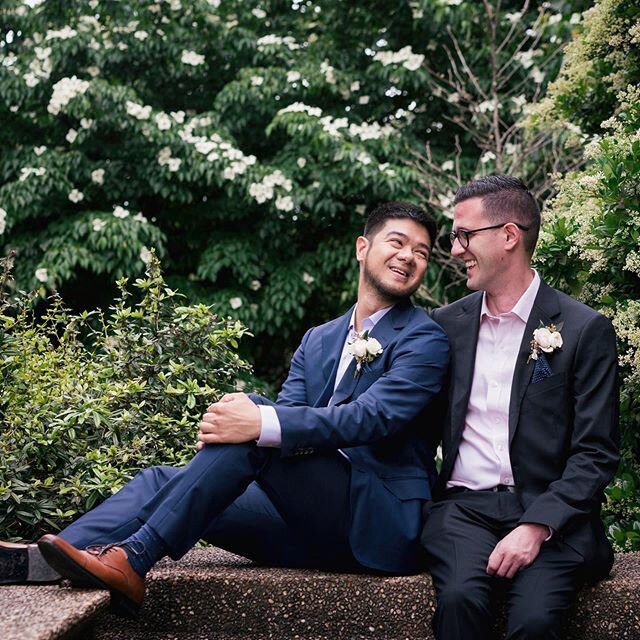 Today we want to celebrate another one of our amazing couples... Steven and Erickson!!❤️🧡💛💚💙💜💗⁠
⁠
For this wedding, we went with a variety of white florals accented with lots of fresh greenery. We love how well the florals complimented the eleg