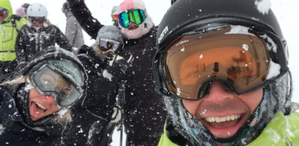 Skiing and snowboarding in Japan.jpg