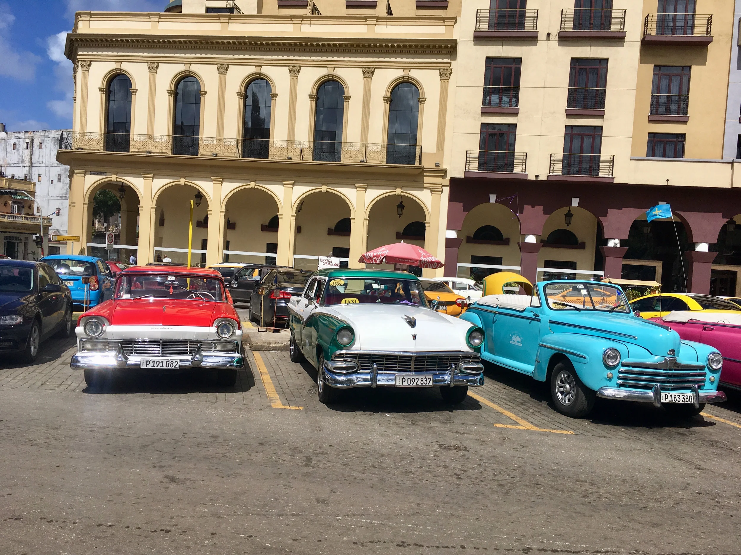 Cuba-vintagecars.jpg