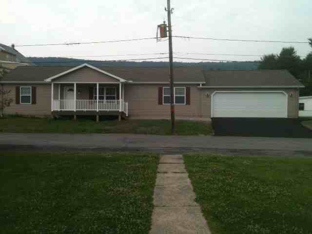 weiss home garage & porch front copy.jpg