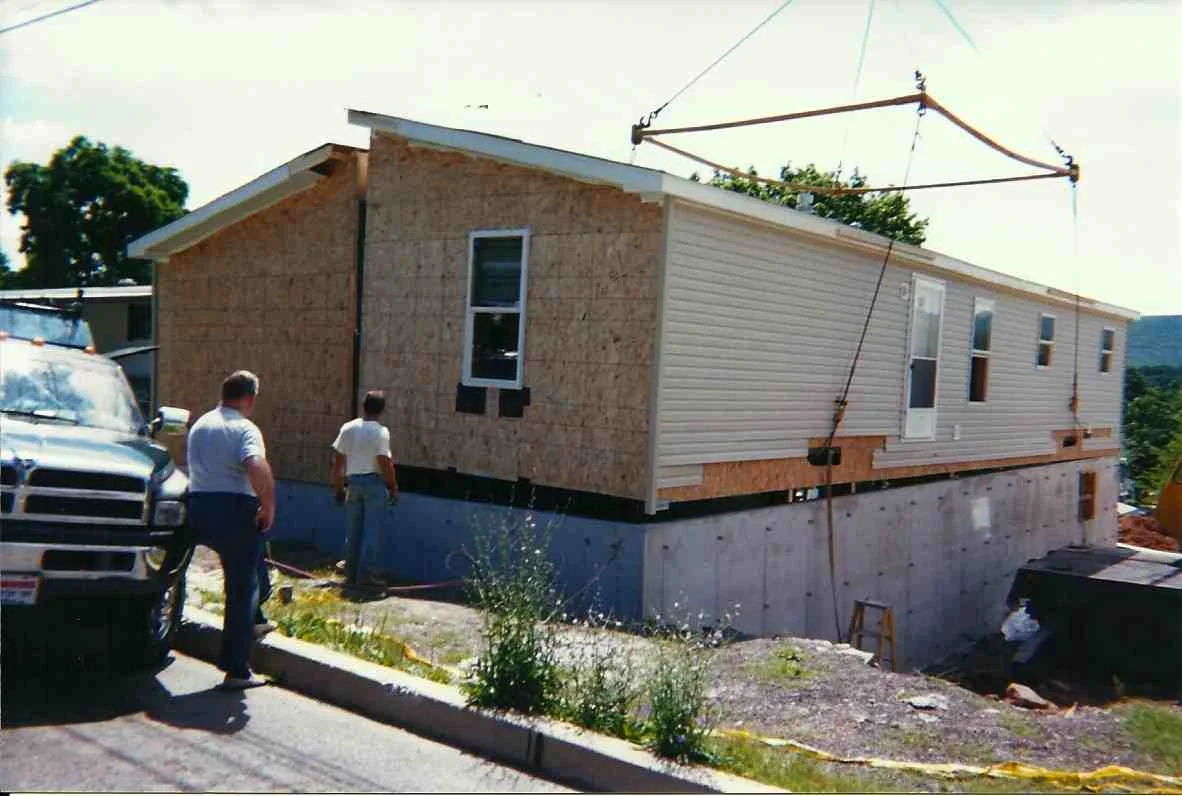 perimeter frame hud on concrete foundation.jpg