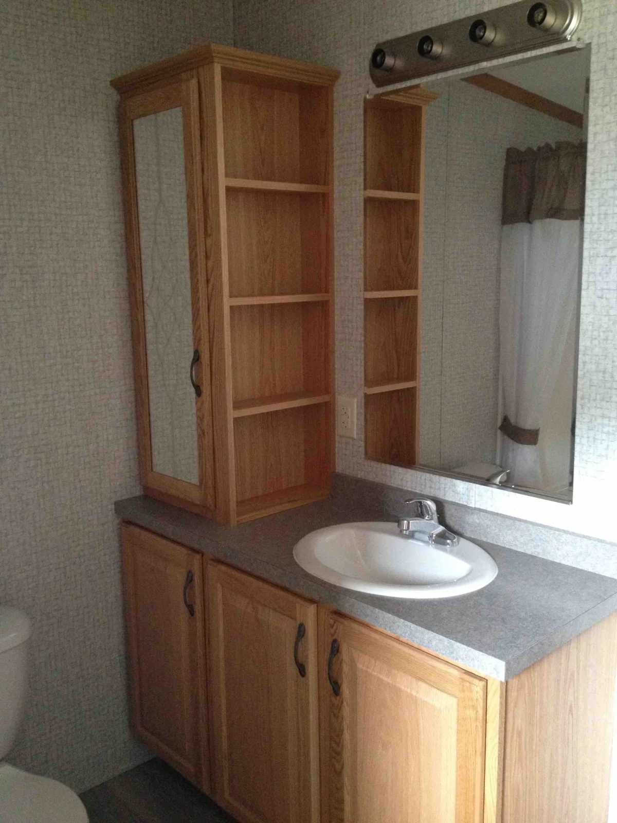 G1955 Main Bath Vanity