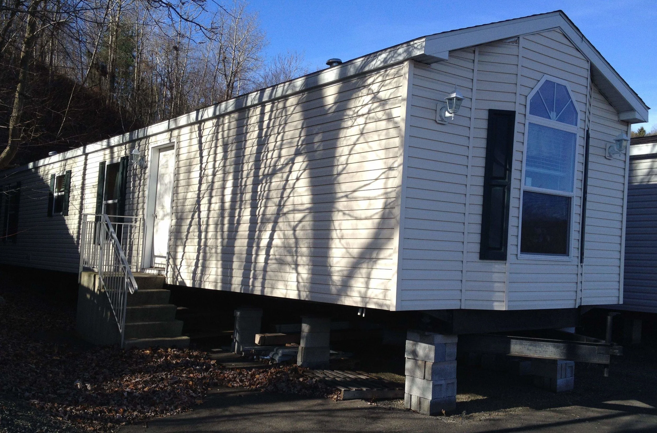 GH-496 Exterior