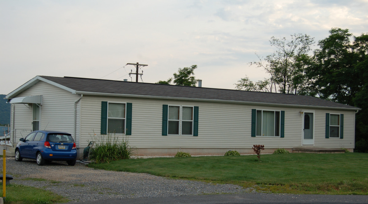 Manufactured Home on Concrete Foundation