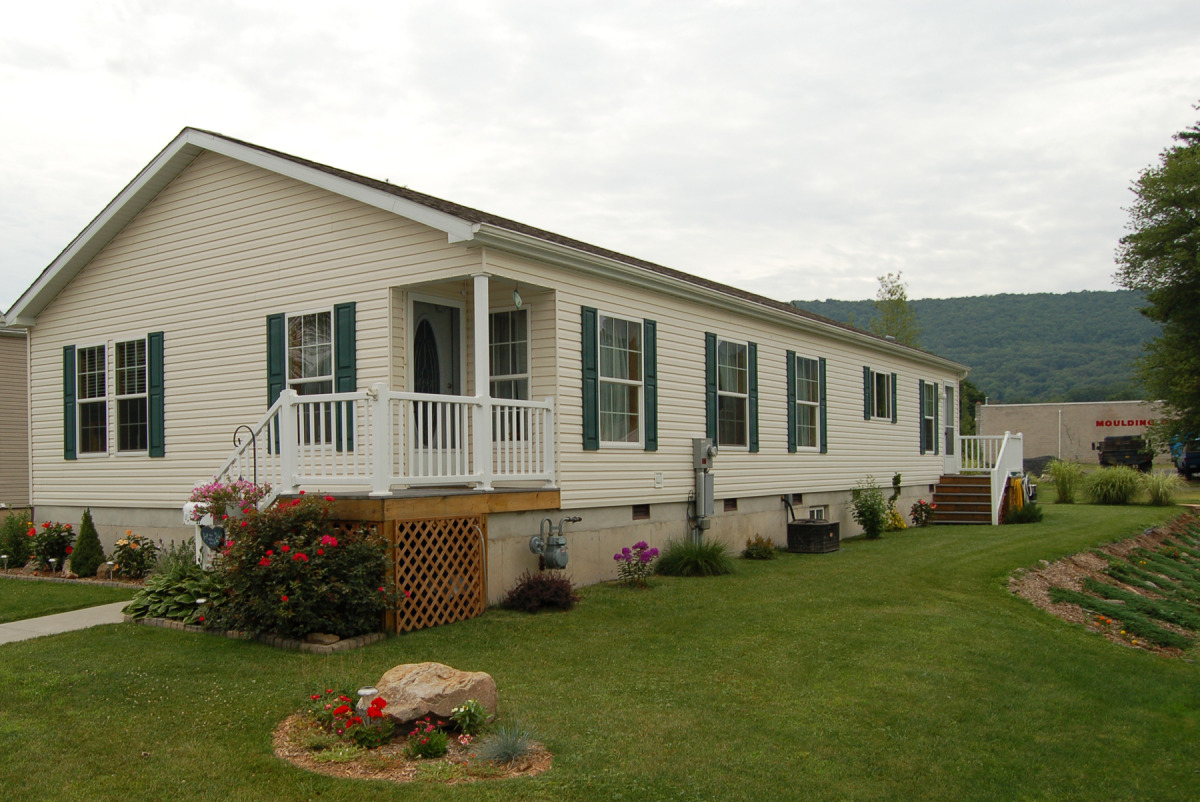 Manufactured Home Model G-1870