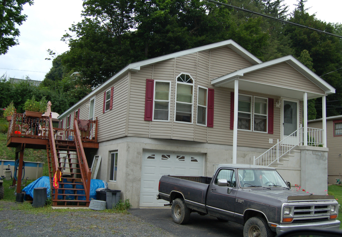 Manufactured Home Model G-1808