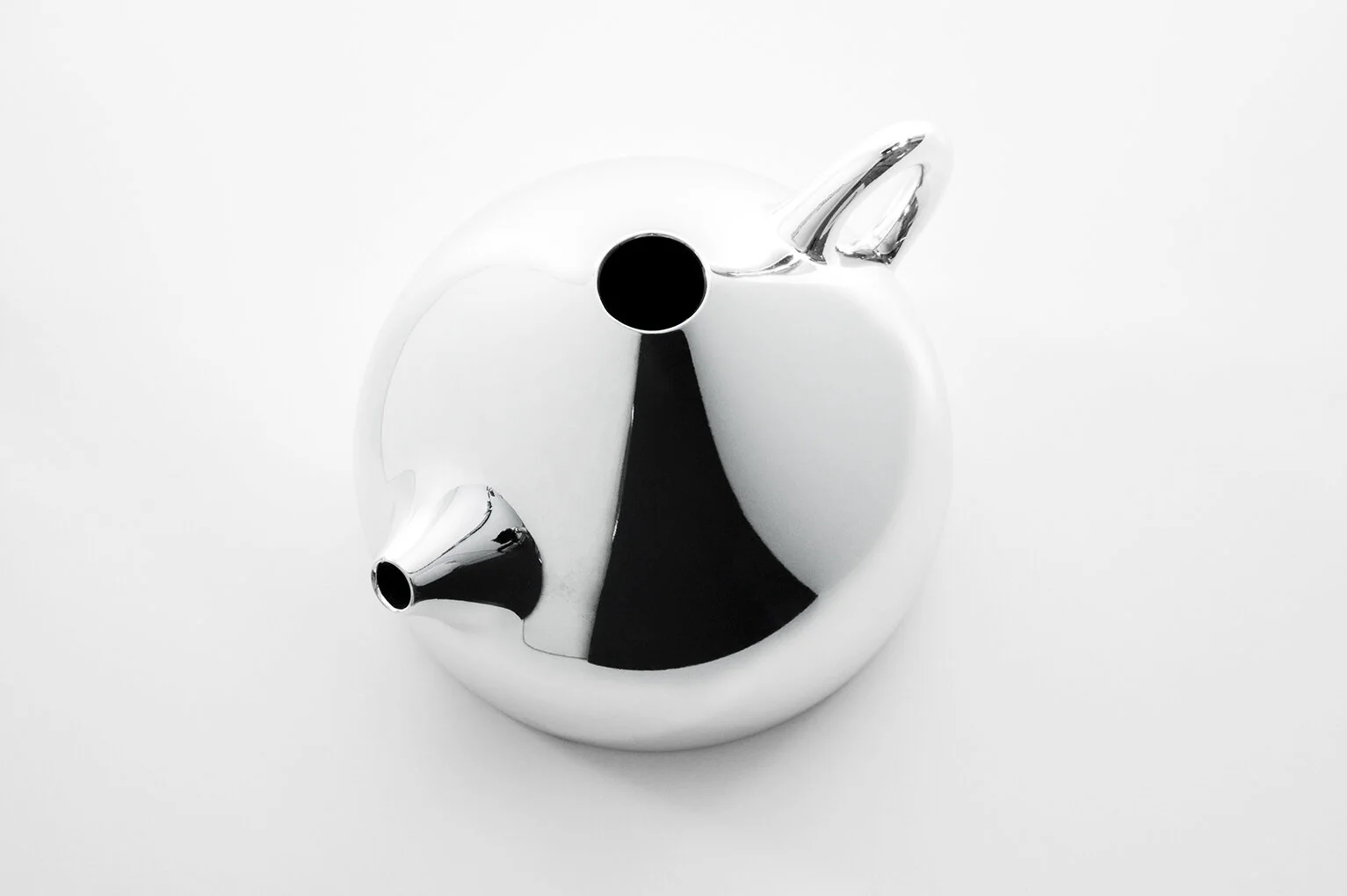 2_a. aricò TEAPOT KETTLE_TOP PERSP_PHOTO FEDERICO VILLA.jpg