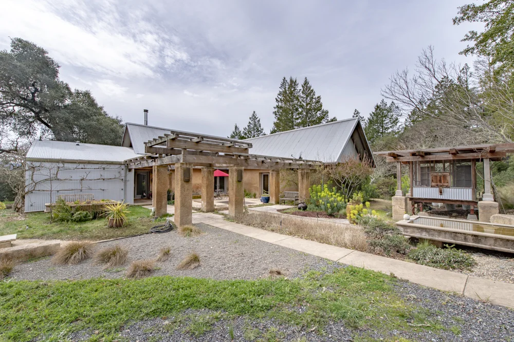 Photographing 14931 Kramer Lane, Philo 