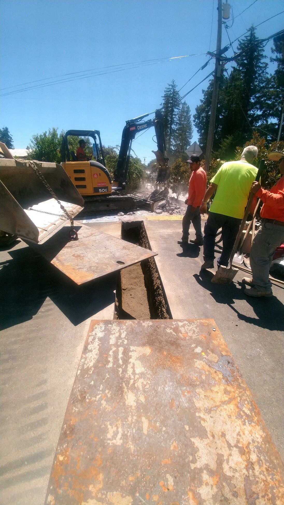 Redwood Credit Union comes to town!