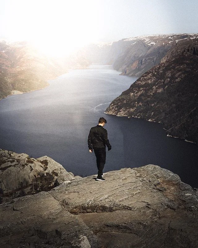 @MartinGarrix on the edge above the fjords at Preikestolen in @Norge - shot by me 📸