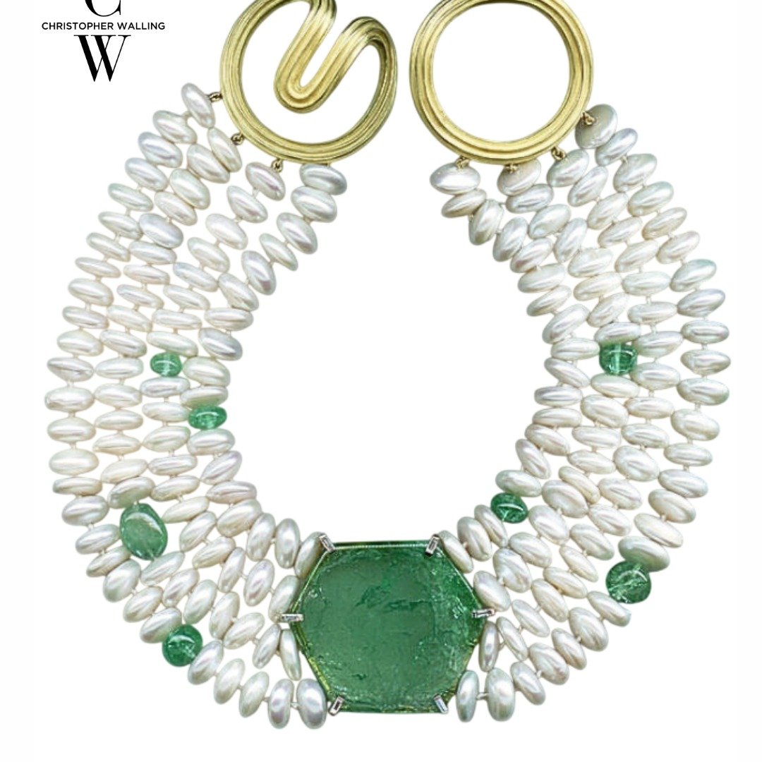A 103.95 ct. Emerald &ldquo;slice&rdquo; centers this Stately but Sexy Collar which also includes Emerald Beads &amp; Diamonds❗️ I bought it in Jaipur‼️ And my instincts told me it had been cut as the cover of a Maharajah&rsquo;s pocket watch - thoug