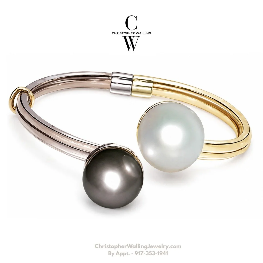 My "Zen" Bracelet - or "Ying-Yang, if you so prefer!

With an 18mm Natural Color Tahitian Pearl and a White South Sea Pearl the same size.

And with two colors of 18K. gold; a phenomenon about which I was extremely blessed to learn by 