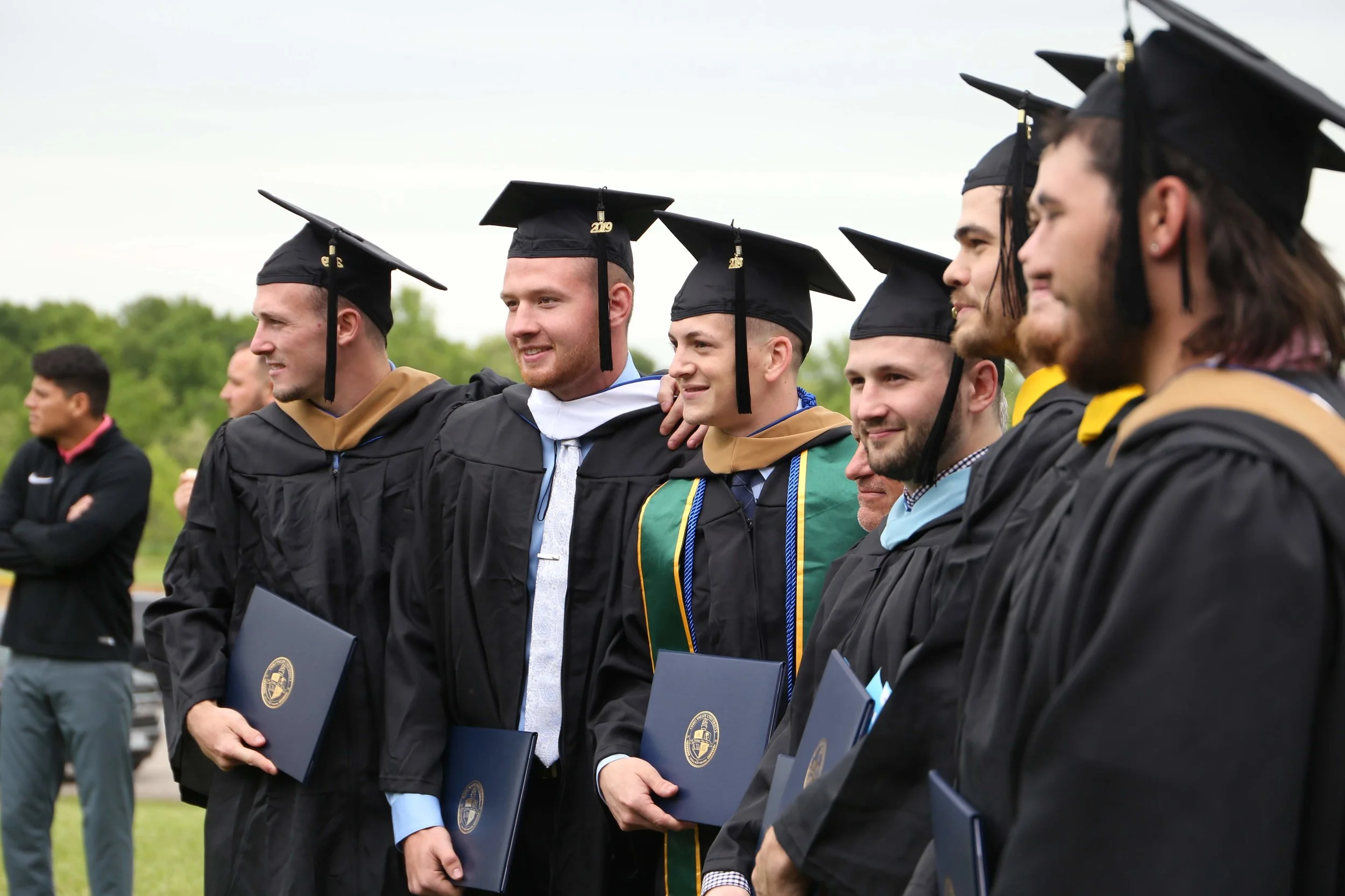 Seventy-five Seniors Graduate from Ohio Valley University 