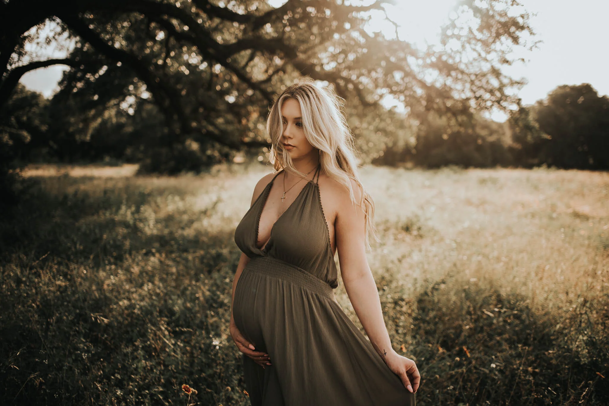 Beautiful Maternity Session by Austin Family Photographer.