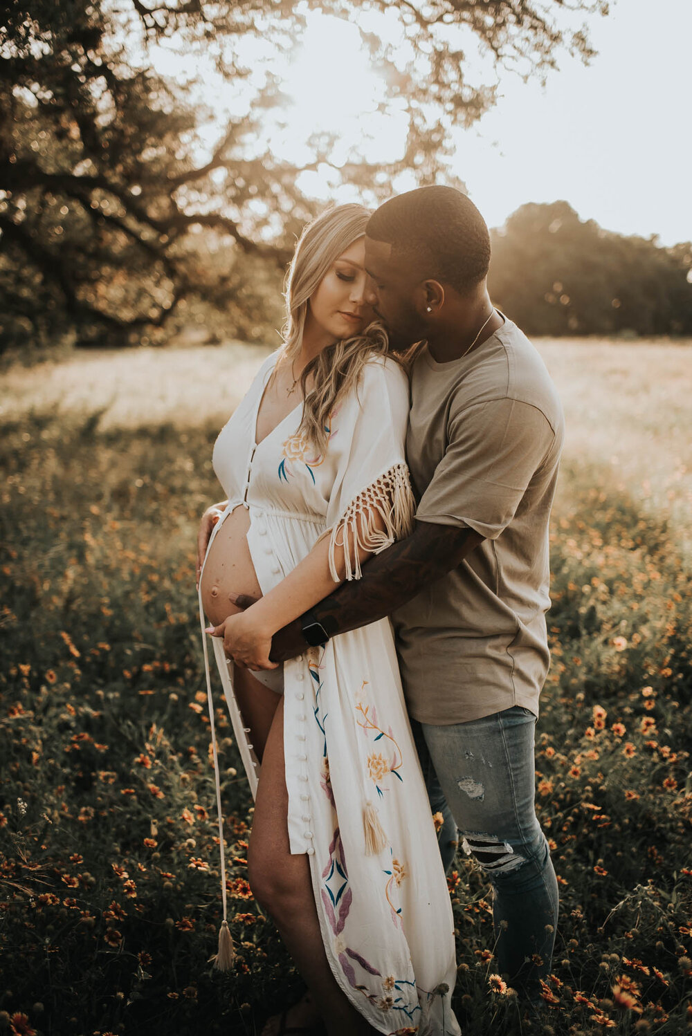  Beautiful Maternity Session by Austin Family Photographer. 