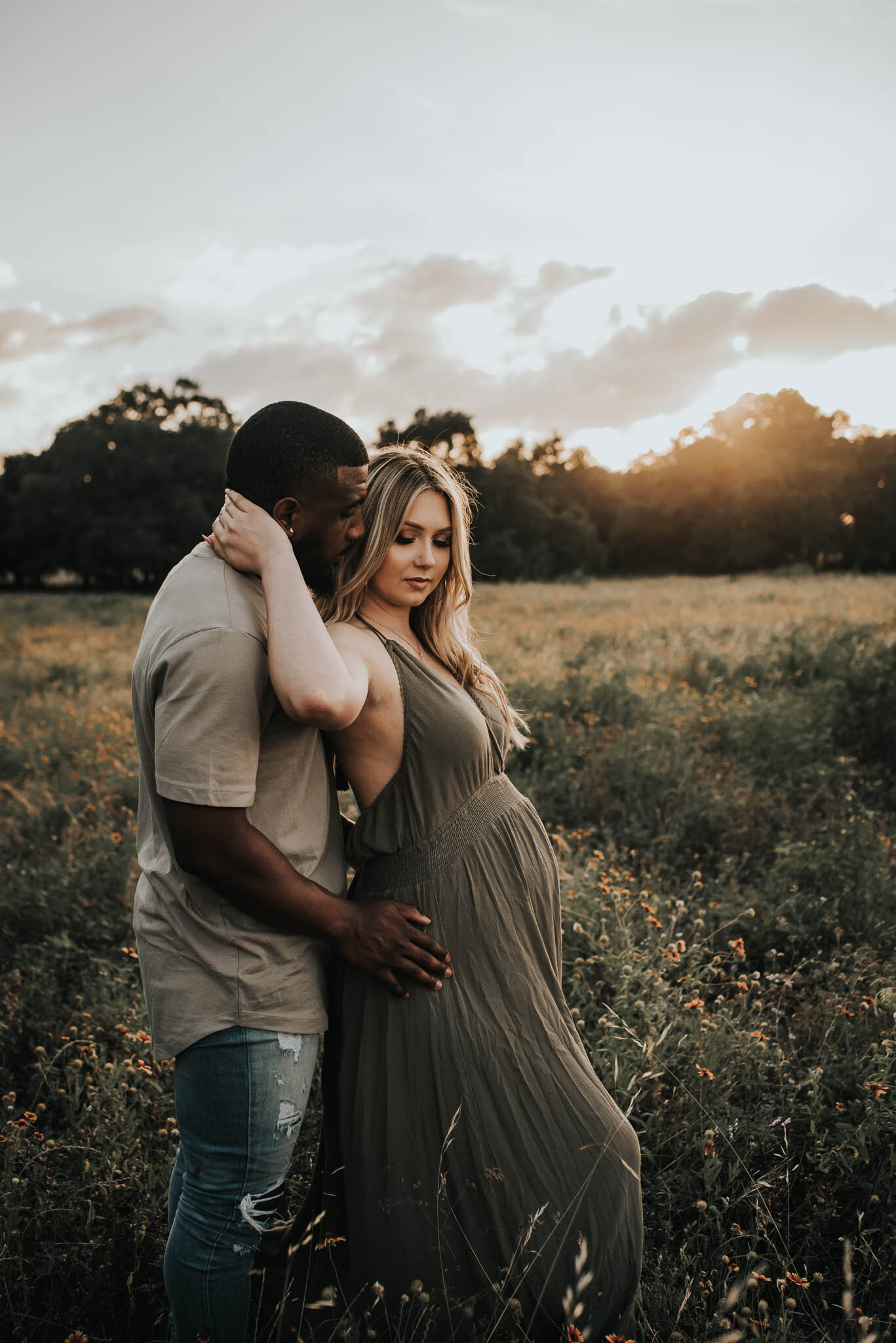  Beautiful Maternity Session by Austin Family Photographer. 