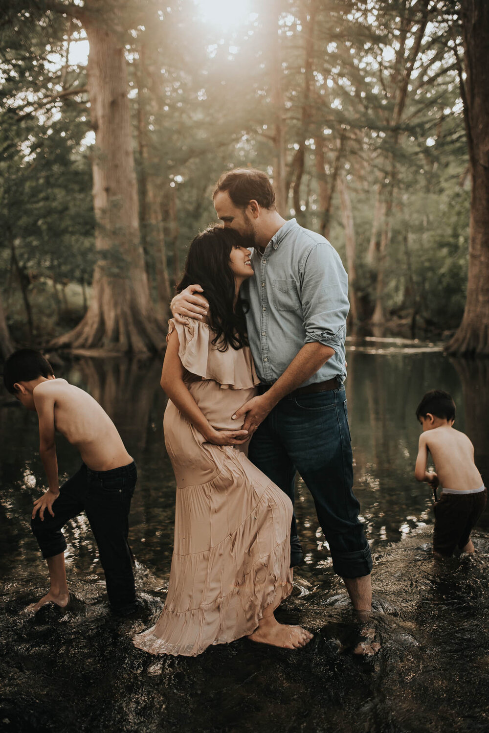  Lifestyle Maternity/Family Session at Cibilo Nature Center, Boerne, Texas. 