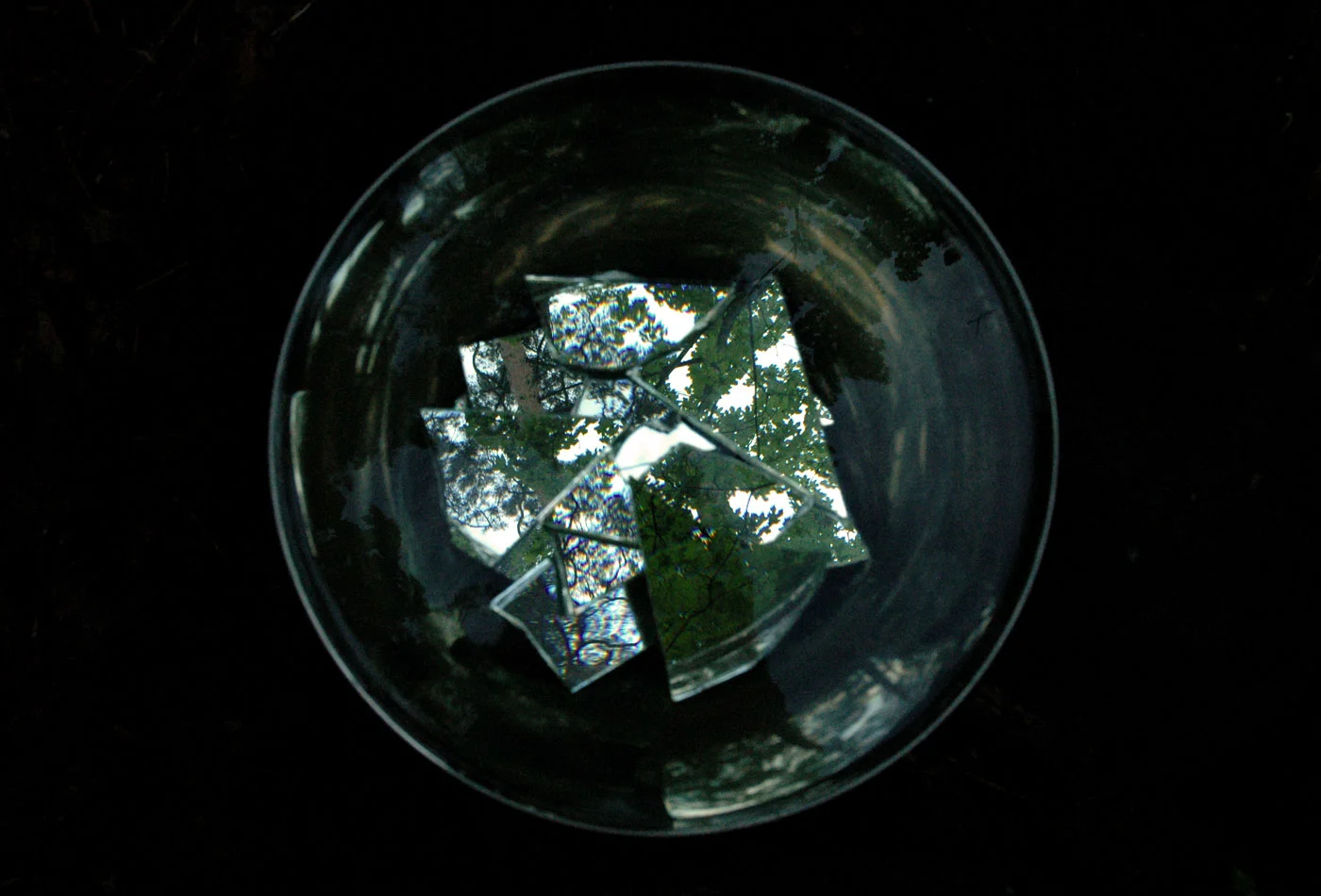 Anna_Widen_brokenmirror.jpg
