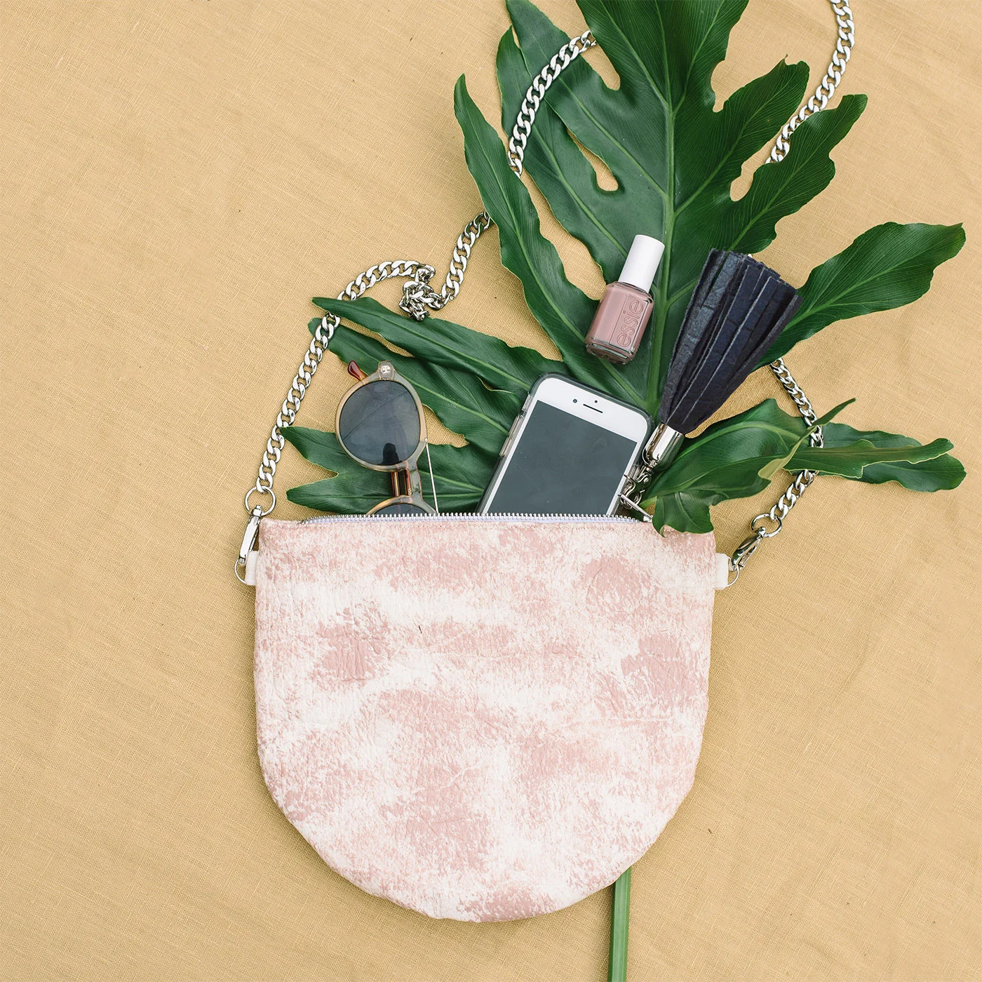 Rosairus_Crossbody_DustPink_2.jpg