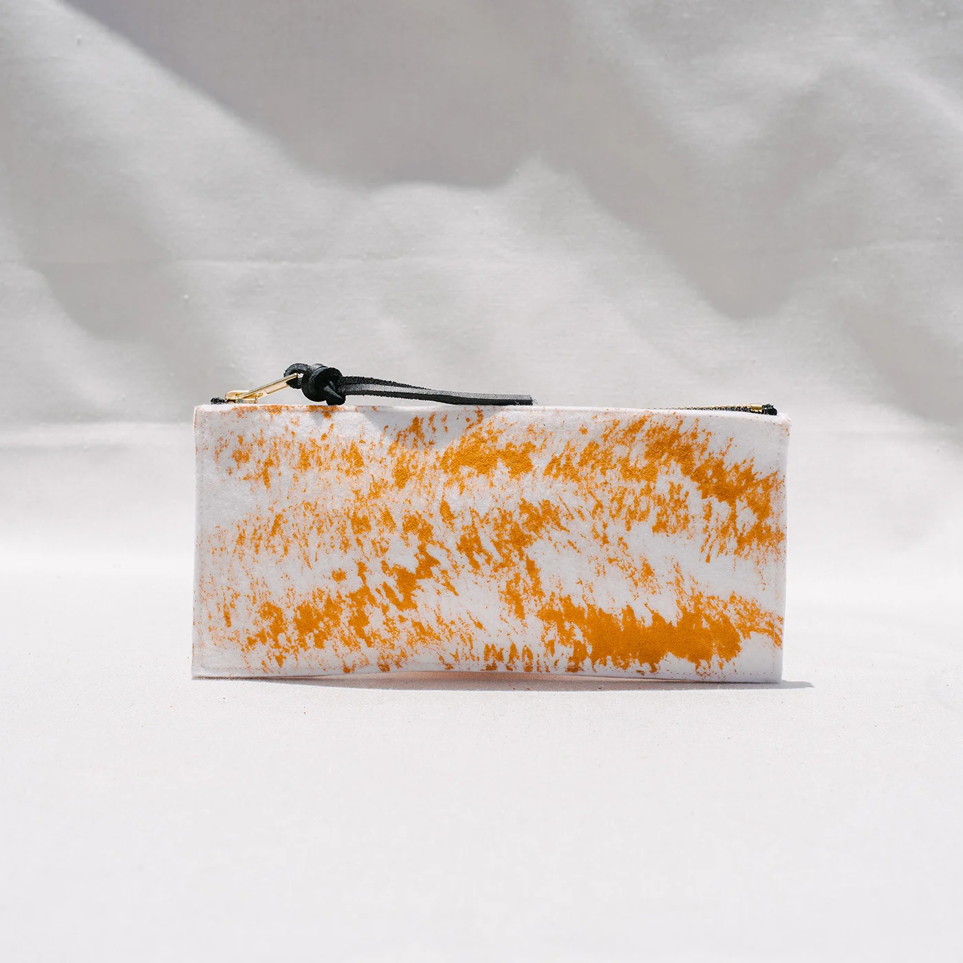 Rosairus_PencilCase_MountainRain_Ochre_1.jpg