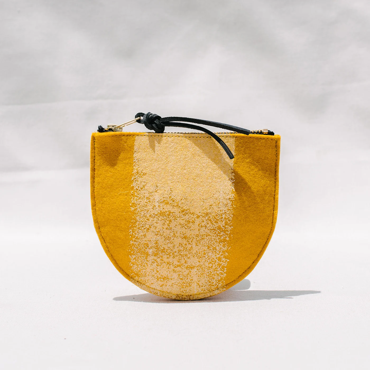 Rosairus_RoundCoinWallet_OmbreStripe_Mustard_1.jpg