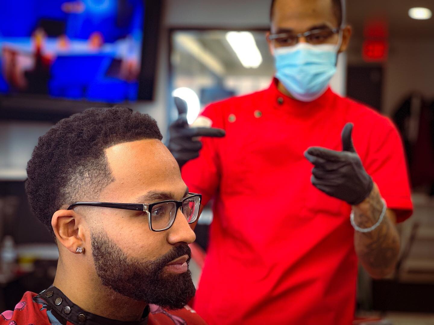 Book your next appointment today
@laceandblaze got busy on this cut!!!

#bestbarber #taperfade #haircut #longislandbarber #ny #barbershop #fyp #explorepage