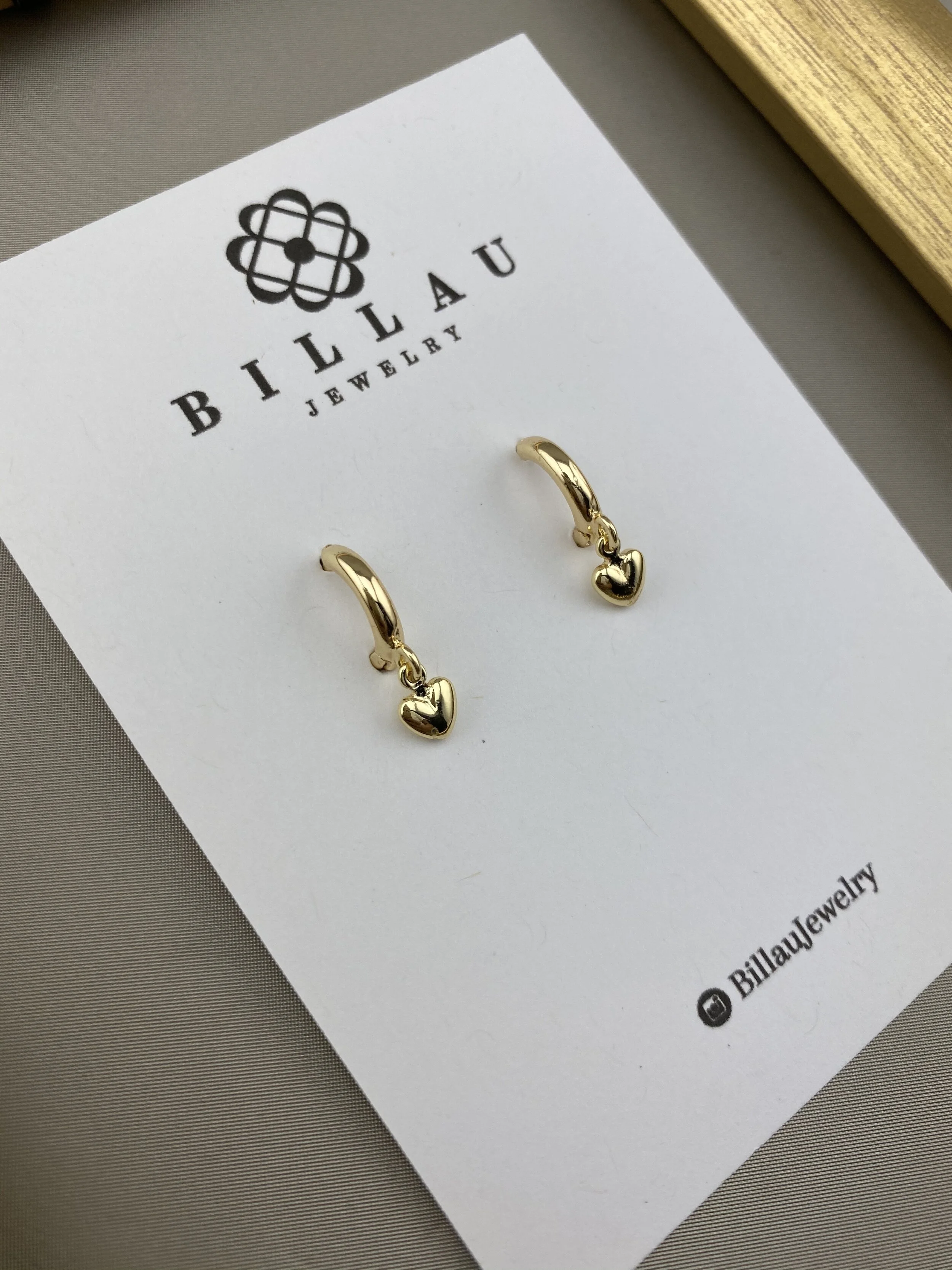 83175F86-3D18-48AB-B69B-4B3D3D162DDD