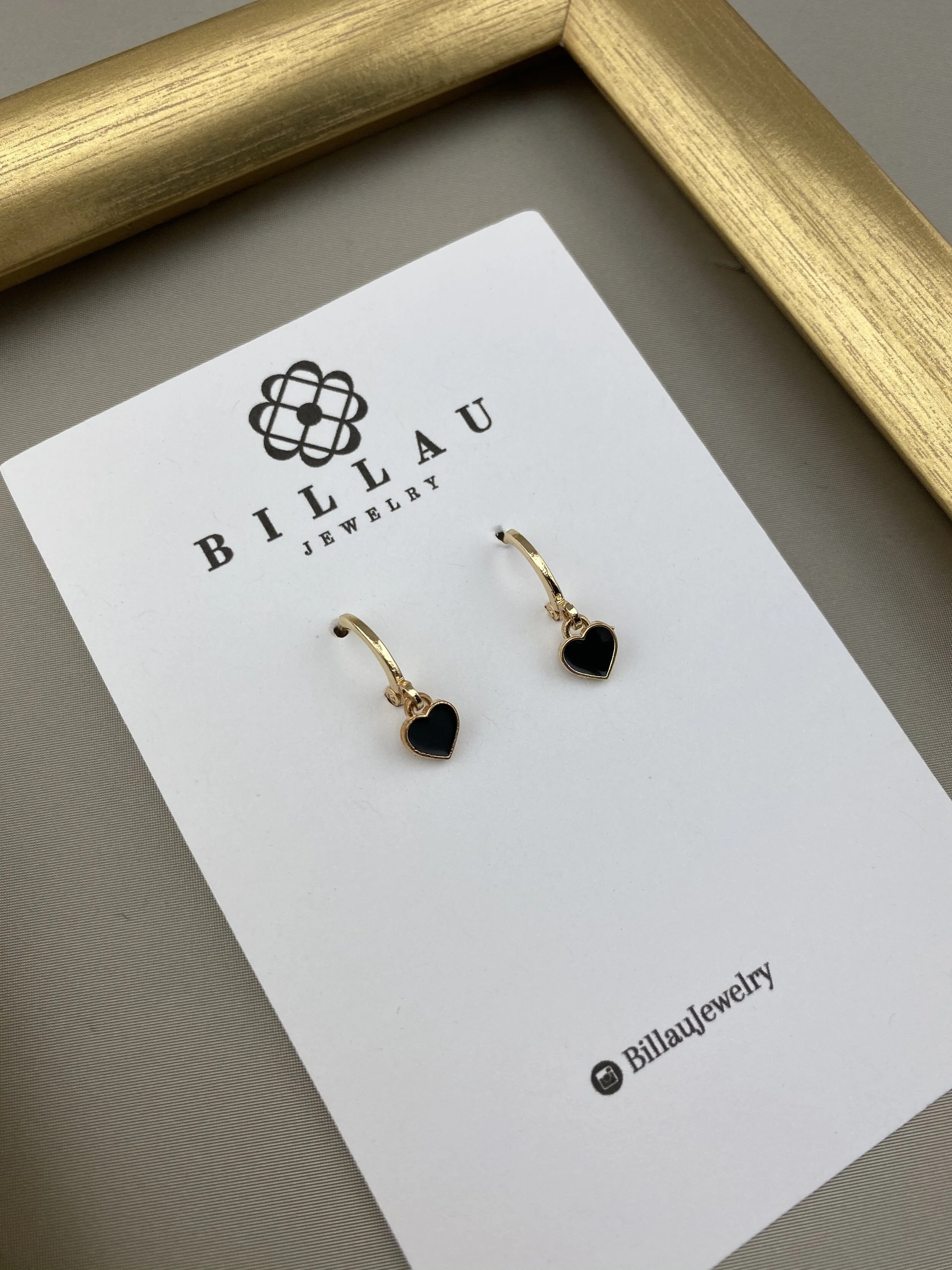 410FC1FB-F349-4F2B-A233-BDA7689F8757