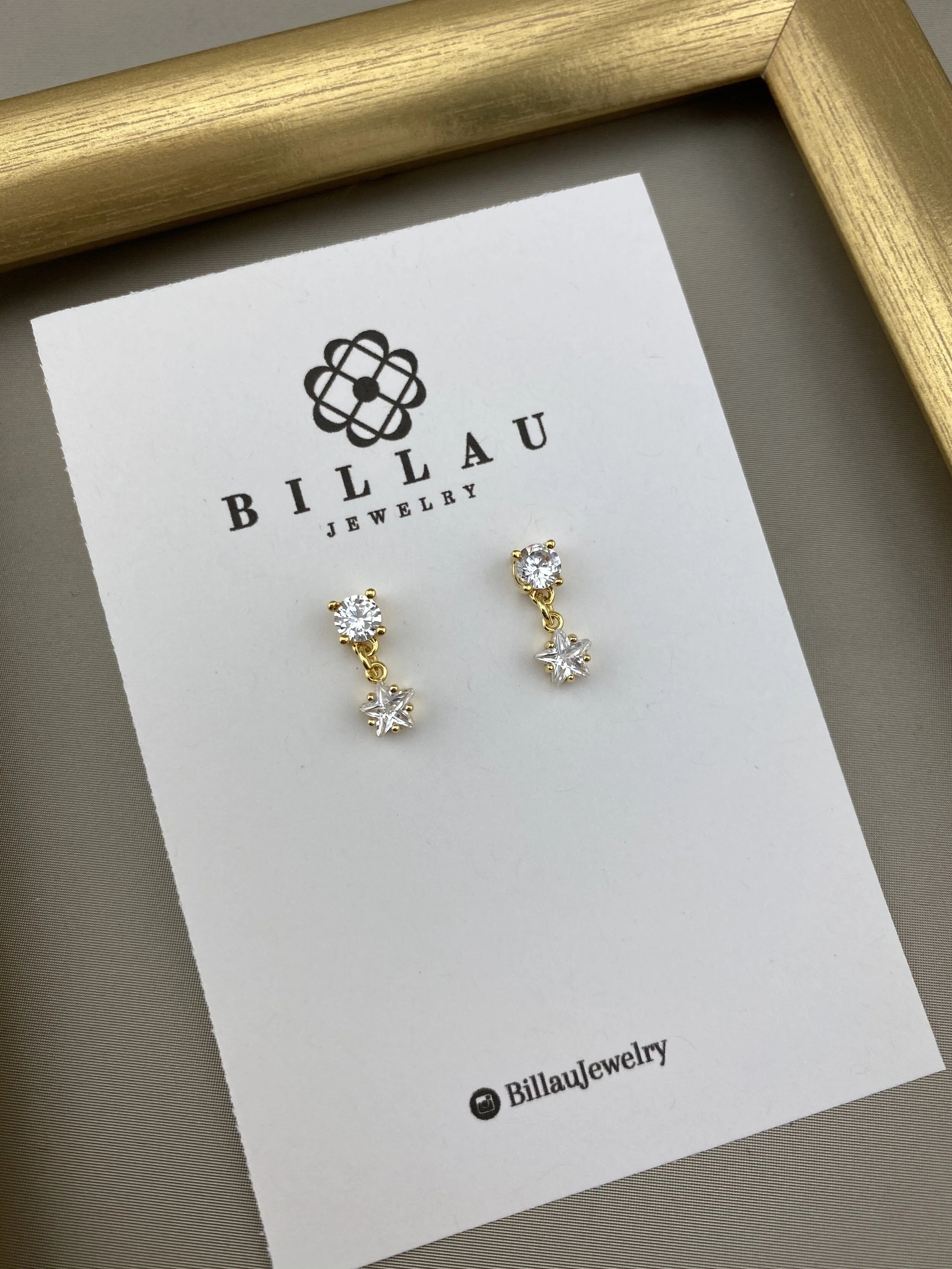 6035C68D-8DAE-47D2-A059-52945329D2E6