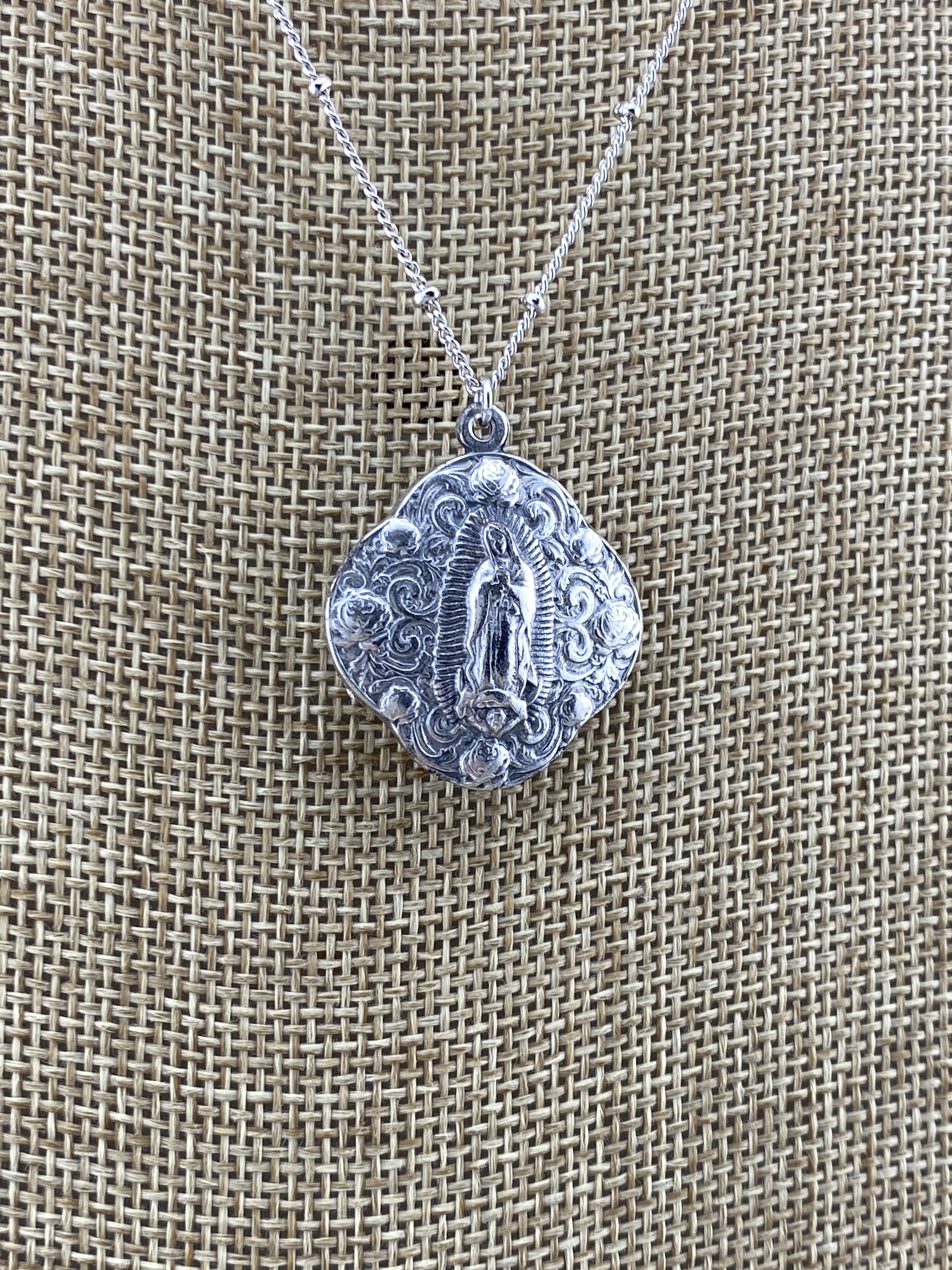 D35895A3-C31C-4F90-BFC2-7C9413B5139D