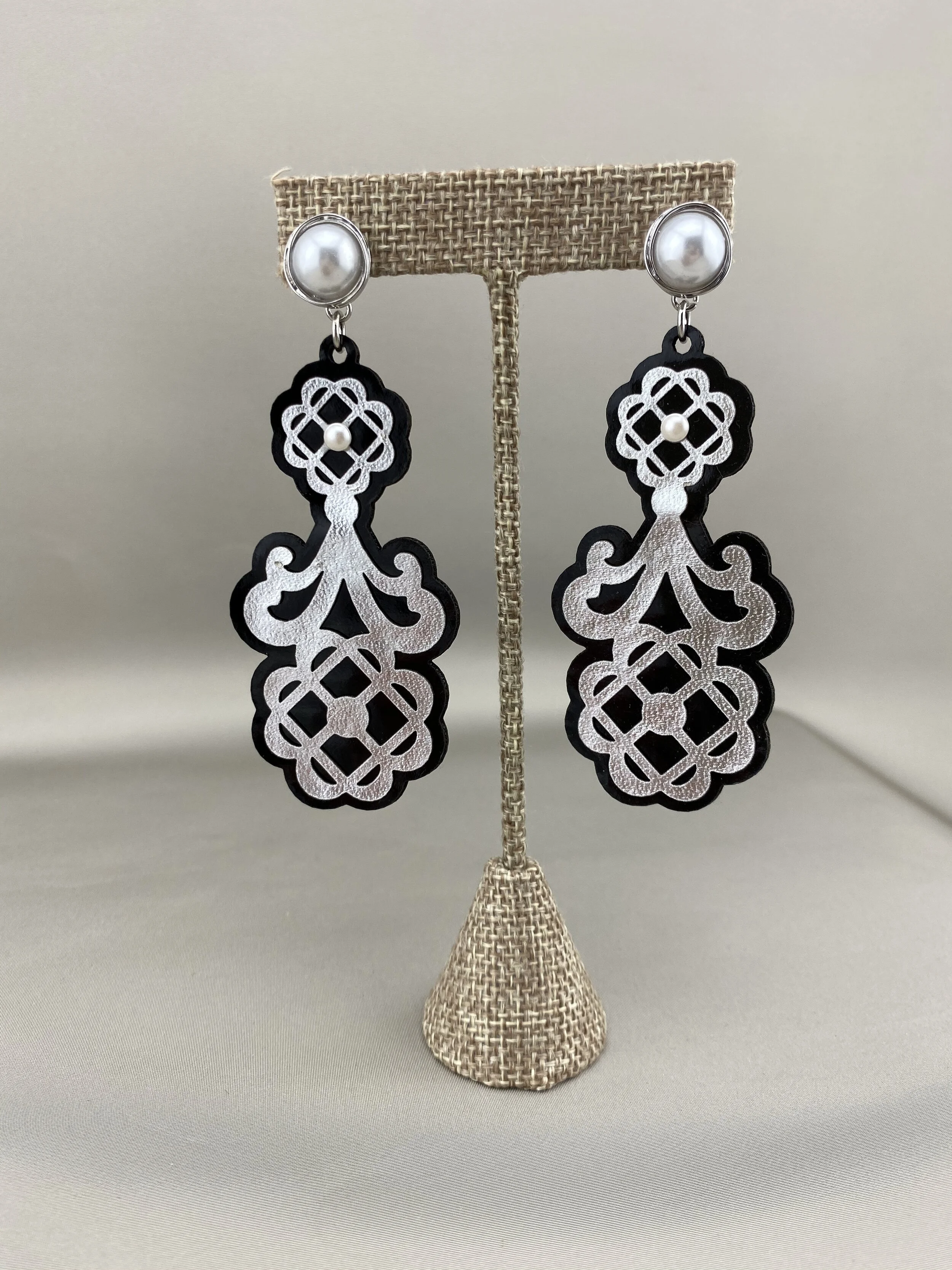 0398D0BE-0C53-45B5-AFD6-33D8D04B2E2B