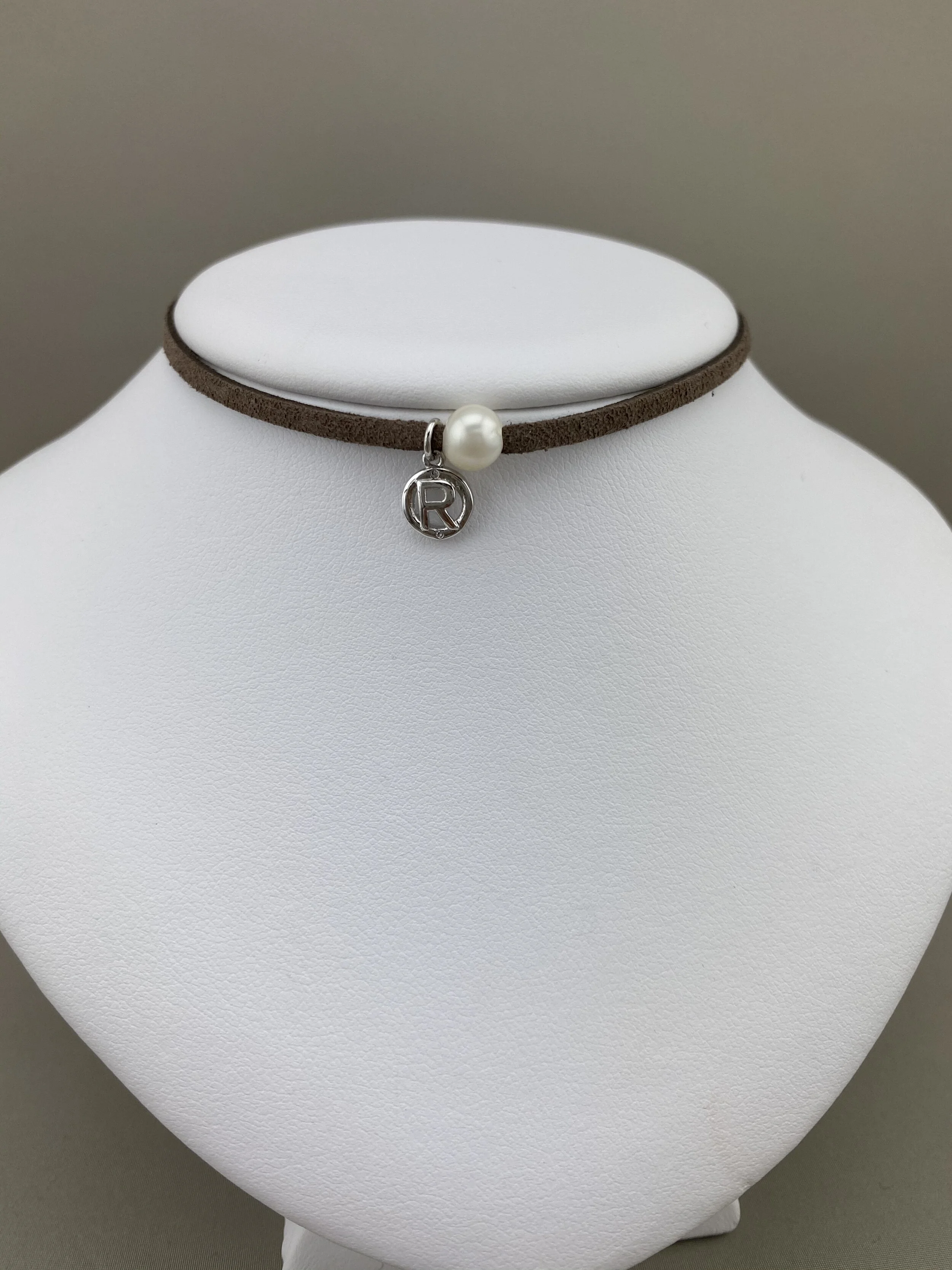 A24E3D22-1A23-4304-971C-3293BA555EB6