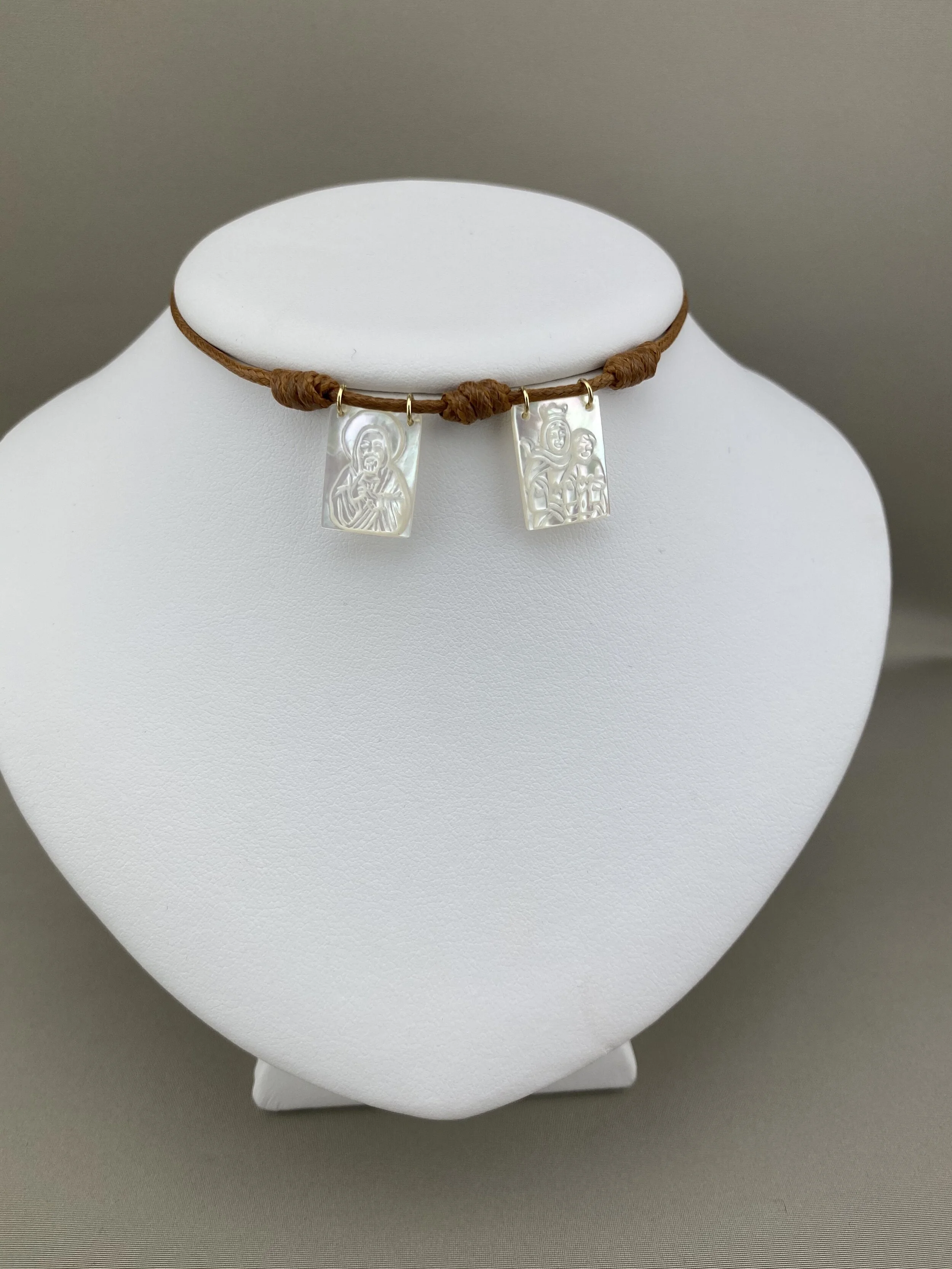 E8DFFED9-31BC-4538-AF87-D366327EE42A