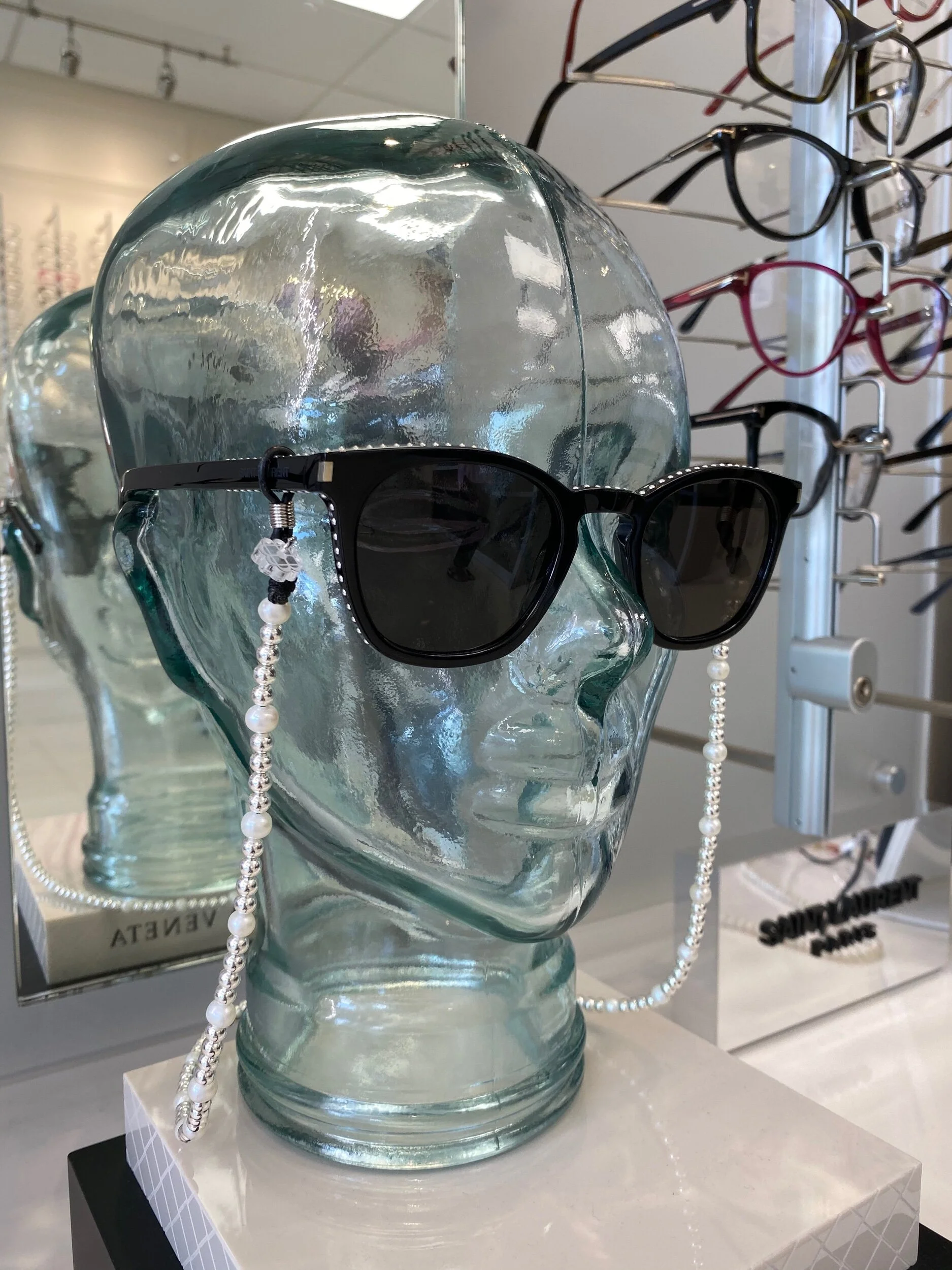 FA91B7A4-ADFB-48F9-BDE5-5637FD11E534