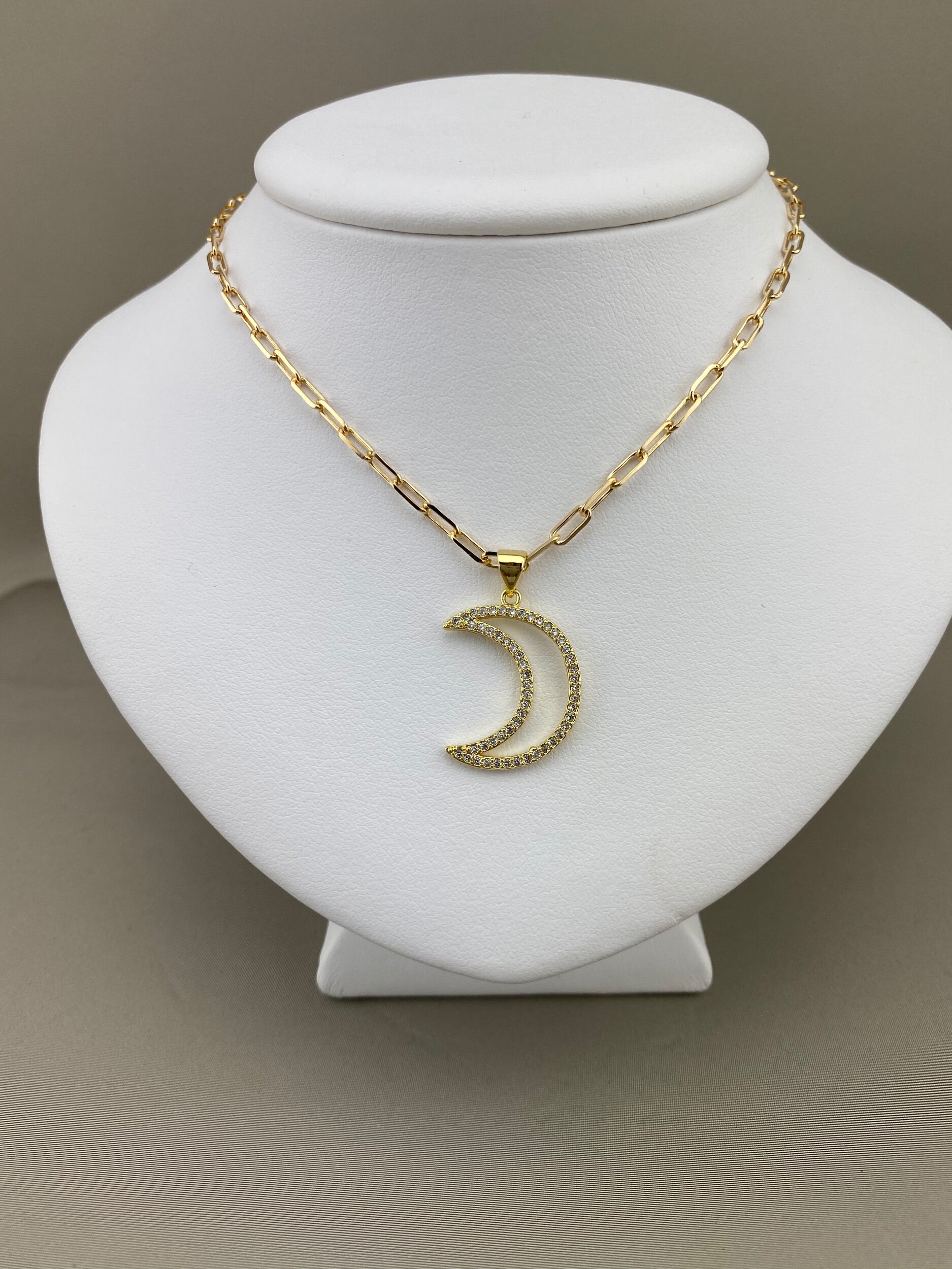 BB1C3646-57FC-4D9E-9FEA-CF0D27480125