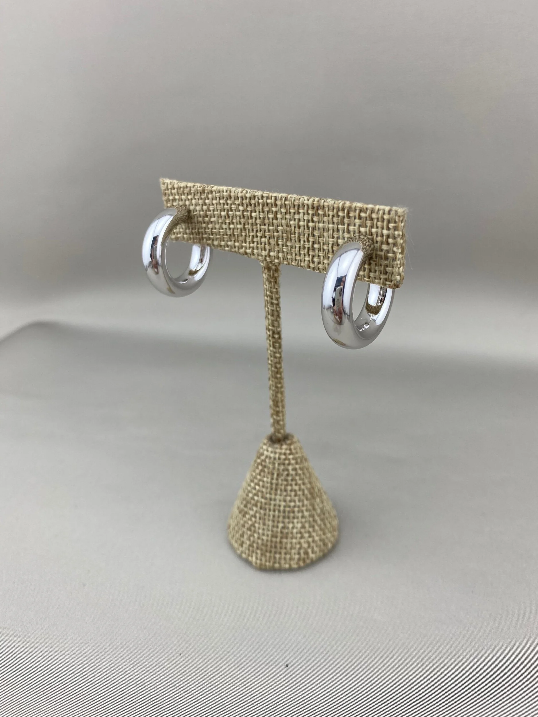 7566AF9F-15A7-4576-B5B9-FA6391646DD8