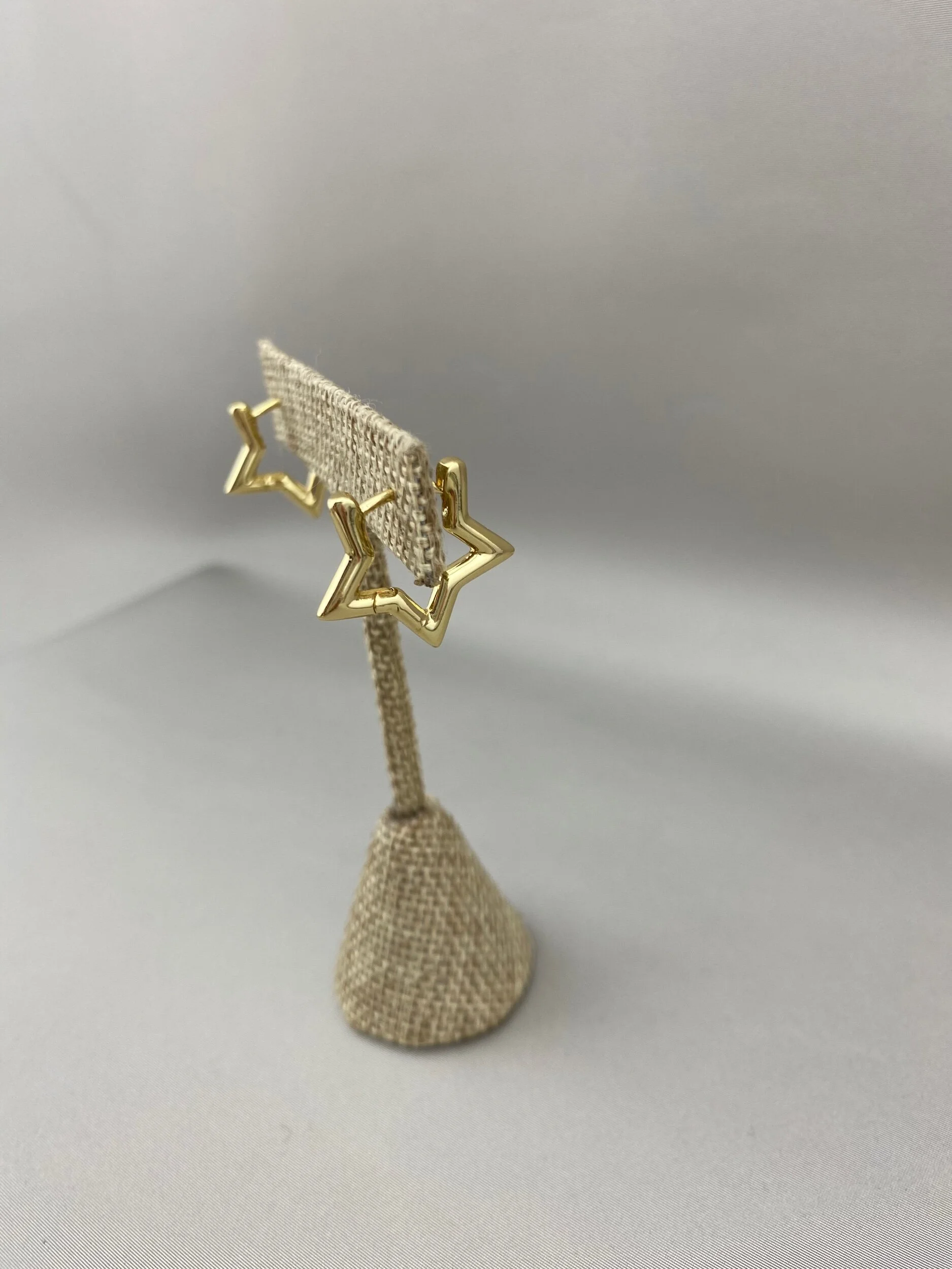 369BF05C-4408-435F-A679-D78CFEC3FEBC