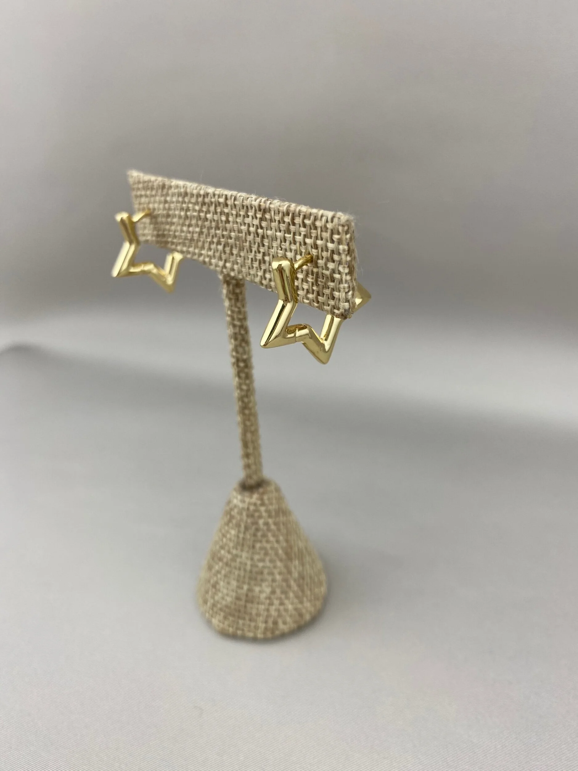 8E7E7FFF-1DCD-40BF-A962-3DFD65B1329B